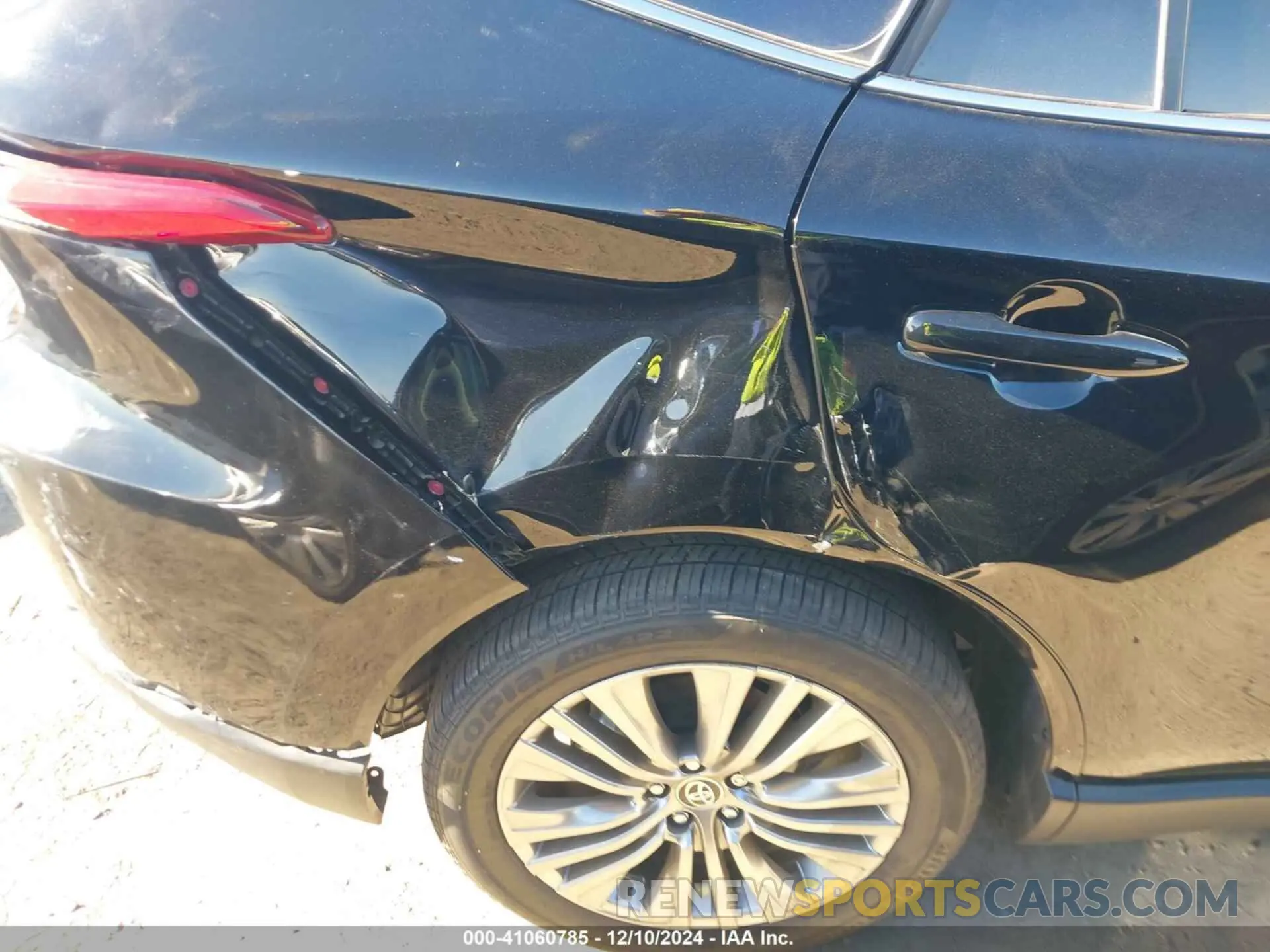 19 fotografías del automóvil dañado JTEAAAAH5RJ172801 TOYOTA VENZA 2024