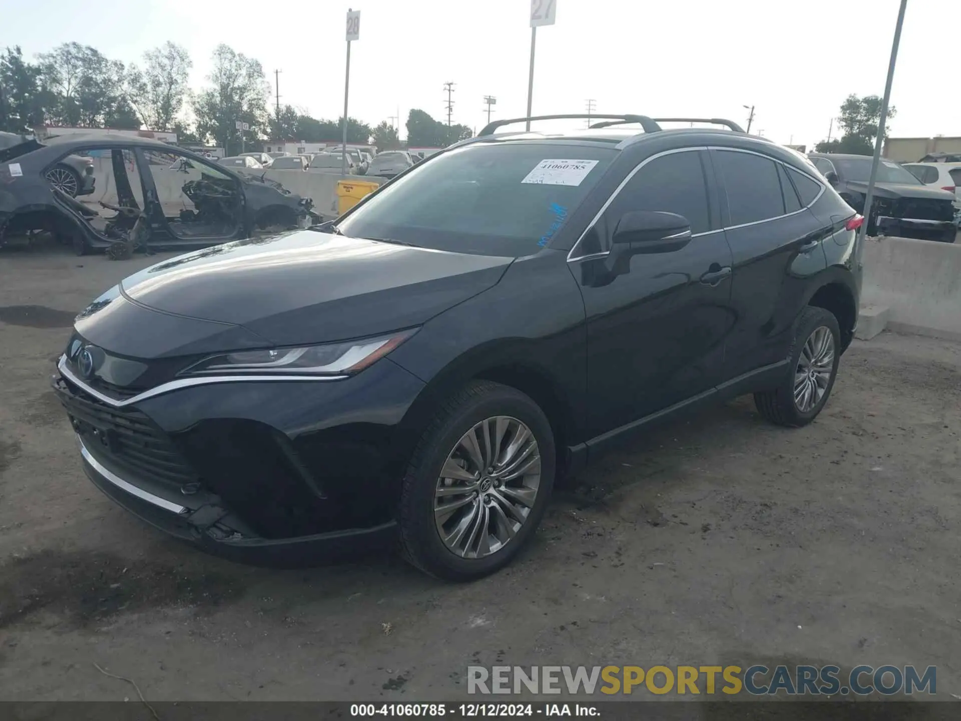 2 fotografías del automóvil dañado JTEAAAAH5RJ172801 TOYOTA VENZA 2024