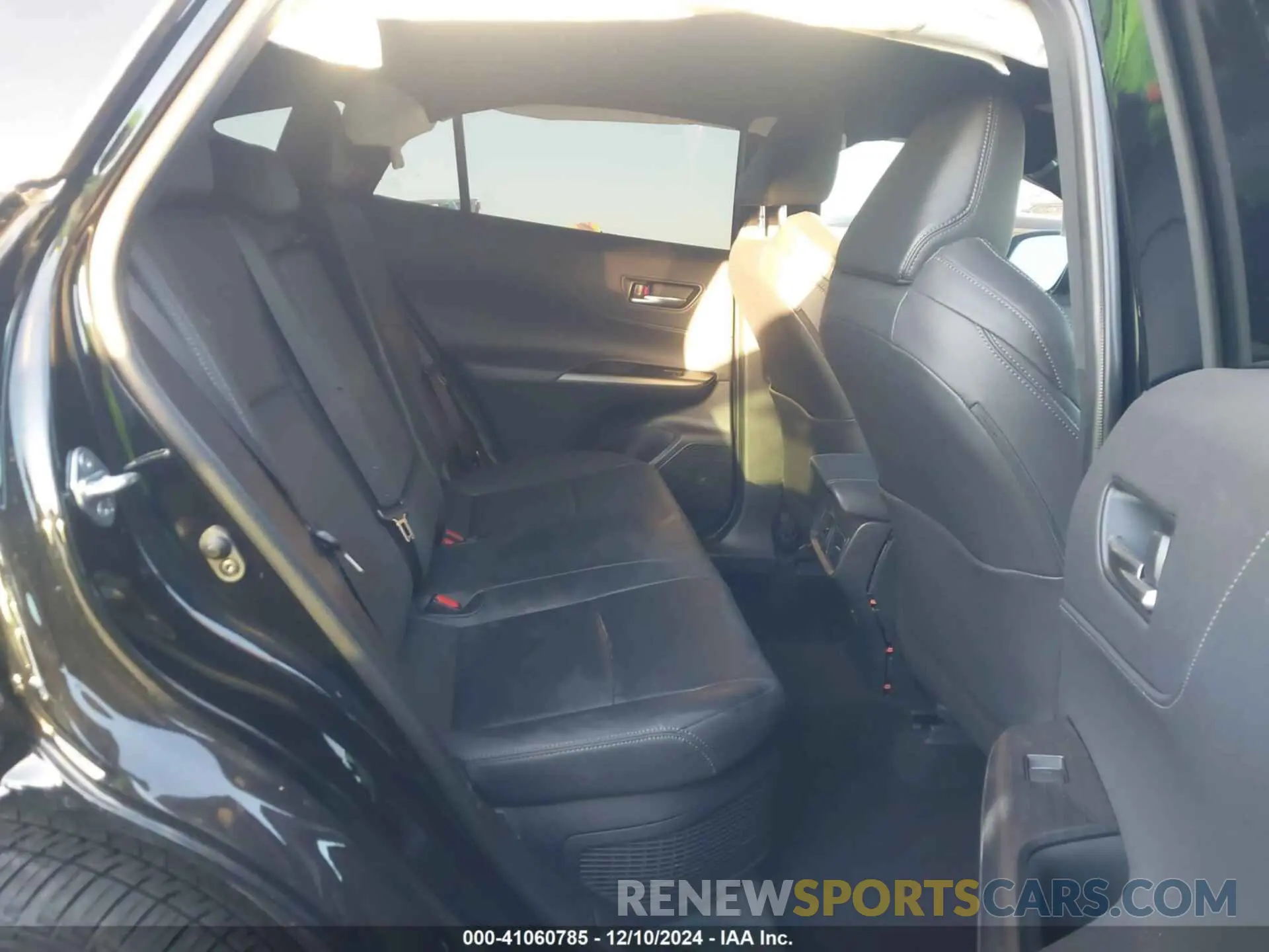 8 fotografías del automóvil dañado JTEAAAAH5RJ172801 TOYOTA VENZA 2024