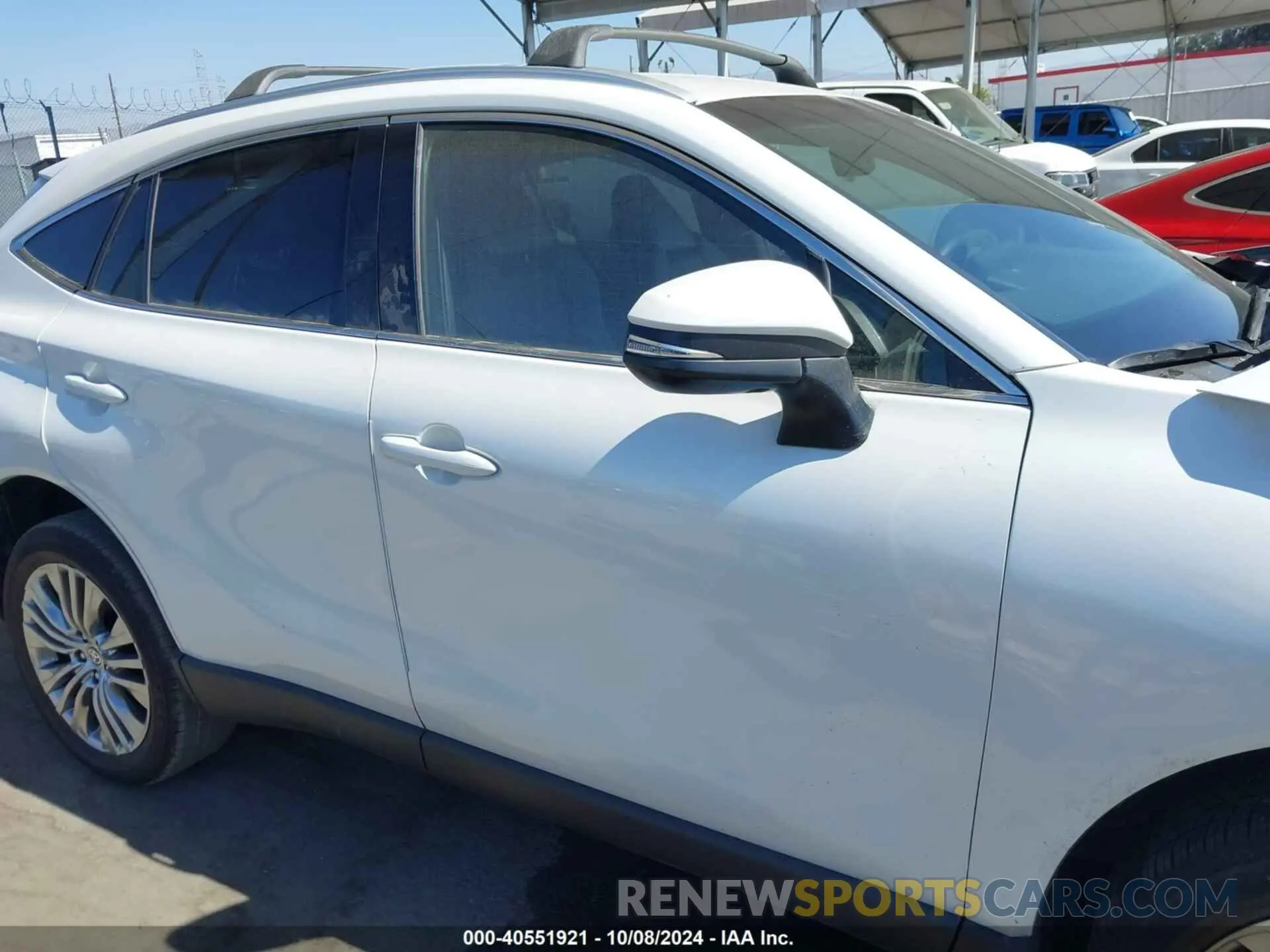 13 fotografías del automóvil dañado JTEAAAAH5RJ186505 TOYOTA VENZA 2024
