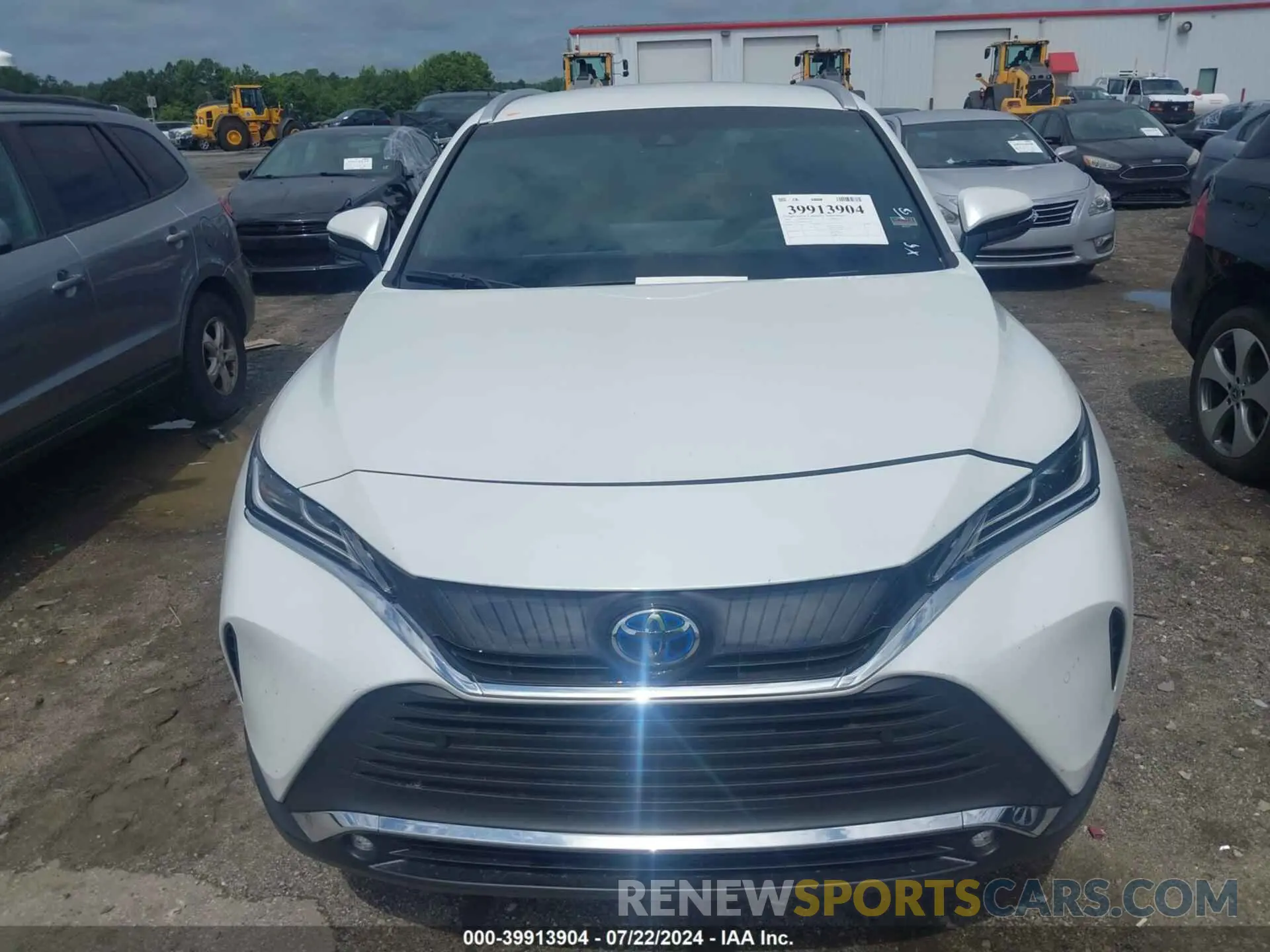12 fotografías del automóvil dañado JTEAAAAH6RJ165517 TOYOTA VENZA 2024