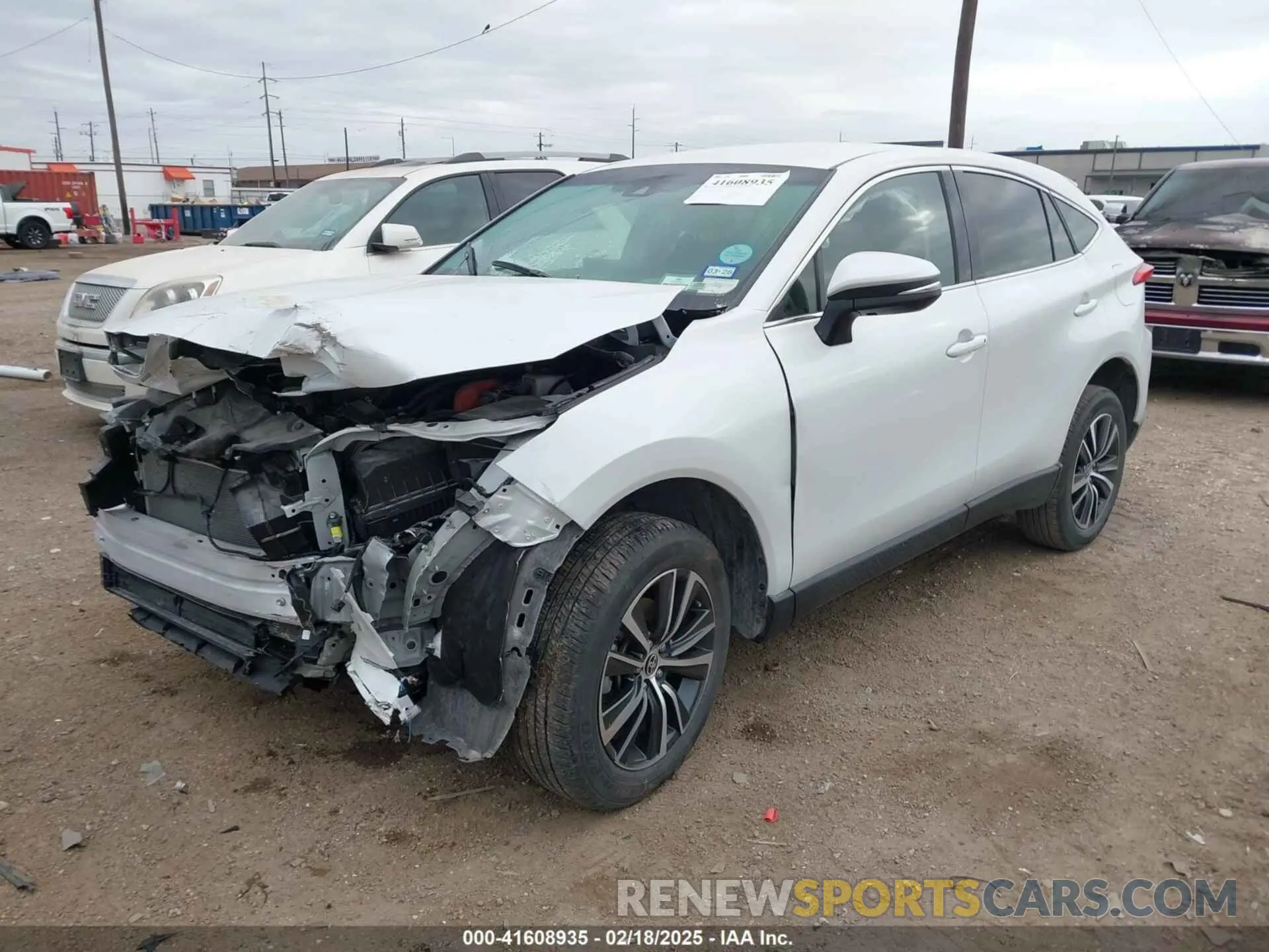 2 fotografías del automóvil dañado JTEAAAAH6RJ165999 TOYOTA VENZA 2024