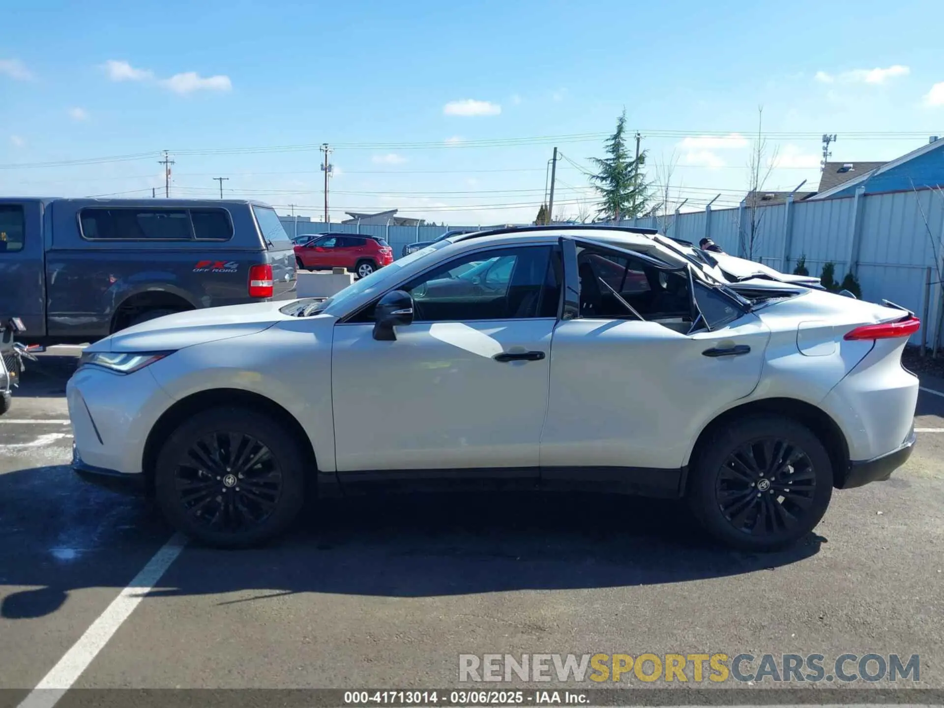 14 fotografías del automóvil dañado JTEAAAAH6RJ168269 TOYOTA VENZA 2024