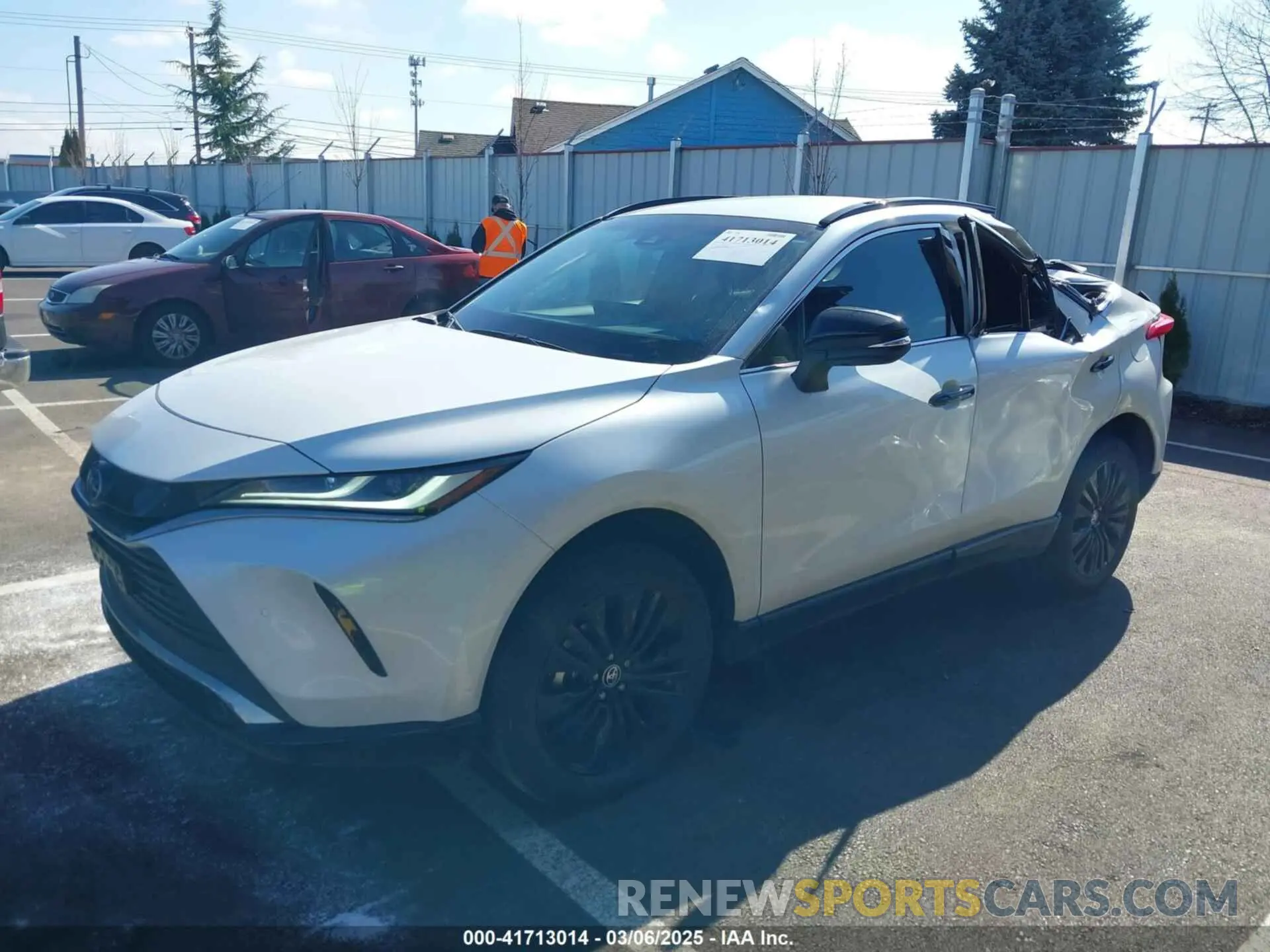 2 fotografías del automóvil dañado JTEAAAAH6RJ168269 TOYOTA VENZA 2024