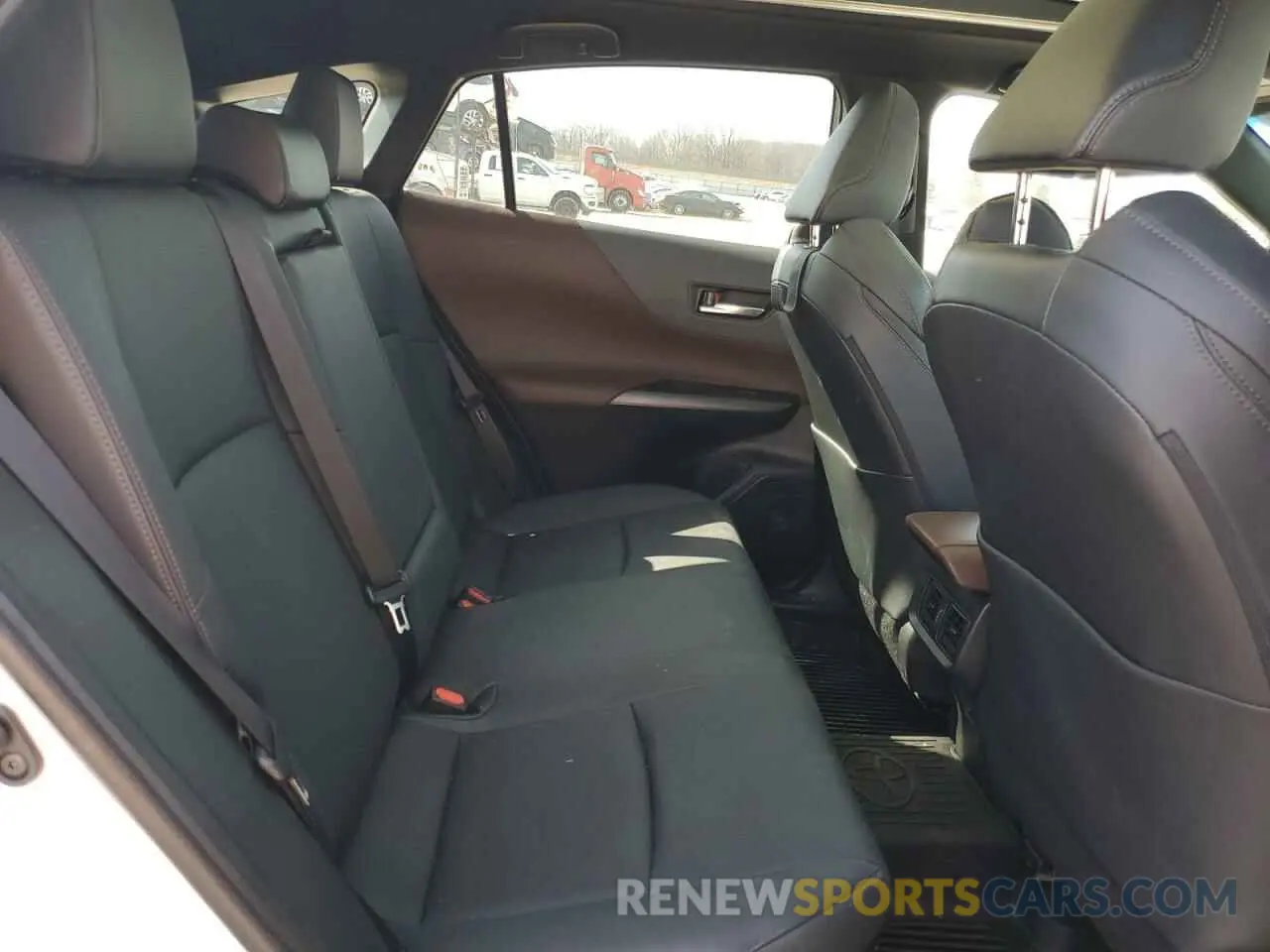 11 fotografías del automóvil dañado JTEAAAAH9RJ176706 TOYOTA VENZA 2024
