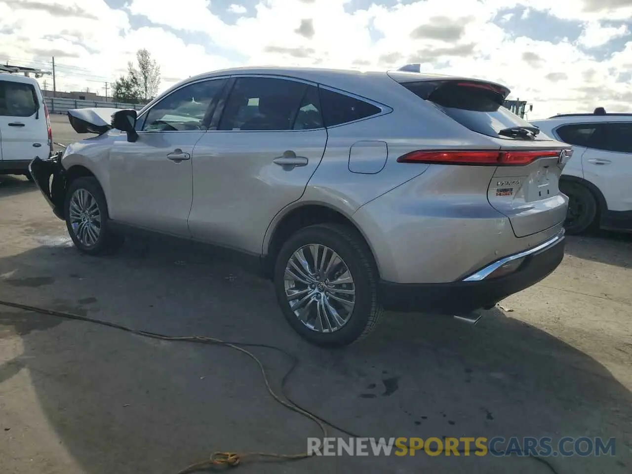 2 fotografías del automóvil dañado JTEAAAAH9RJ187012 TOYOTA VENZA 2024