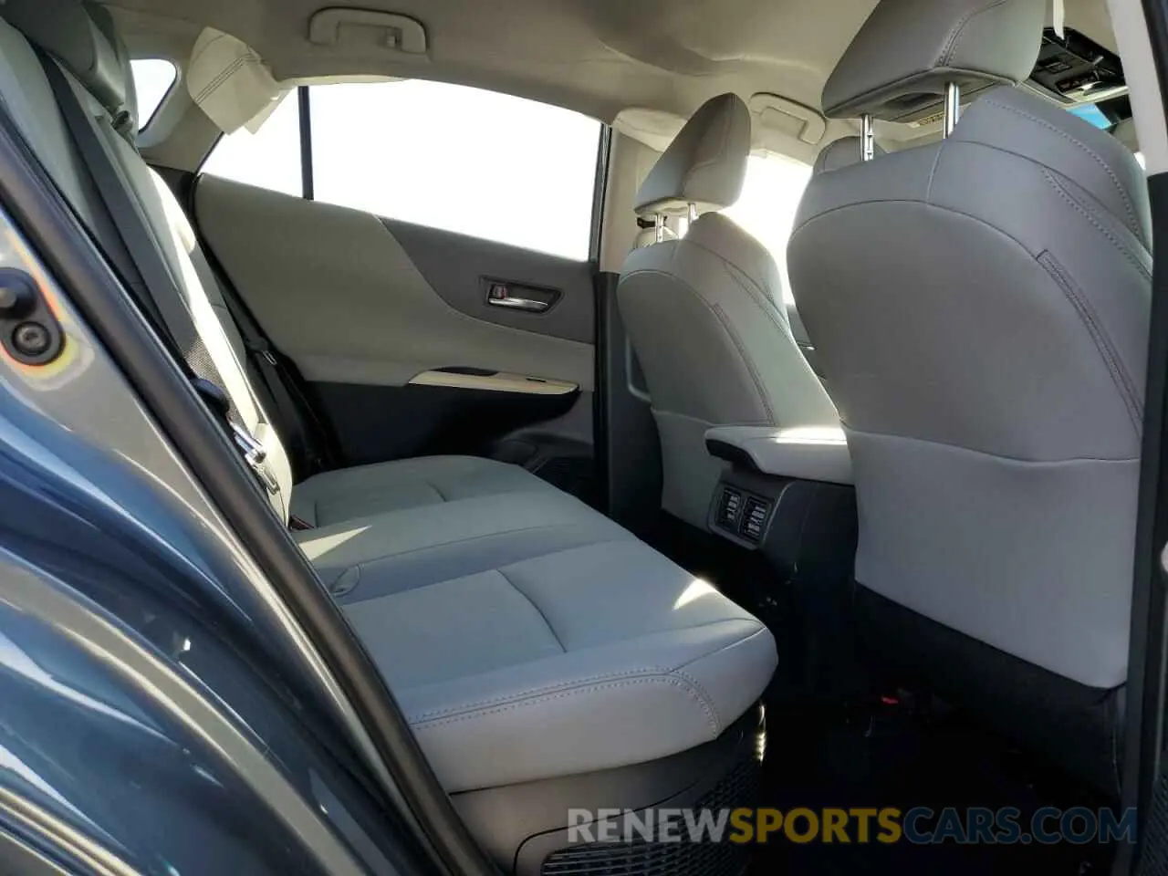 11 fotografías del automóvil dañado JTEAAAAHXRJ184541 TOYOTA VENZA 2024