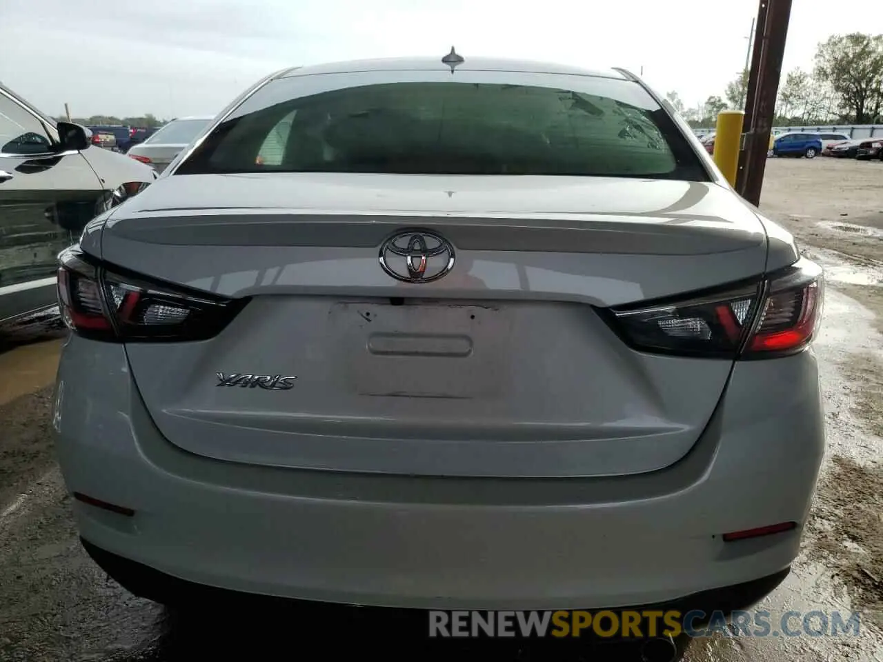 6 fotografías del automóvil dañado 3MYDLBYV0KY500111 TOYOTA YARIS 2019