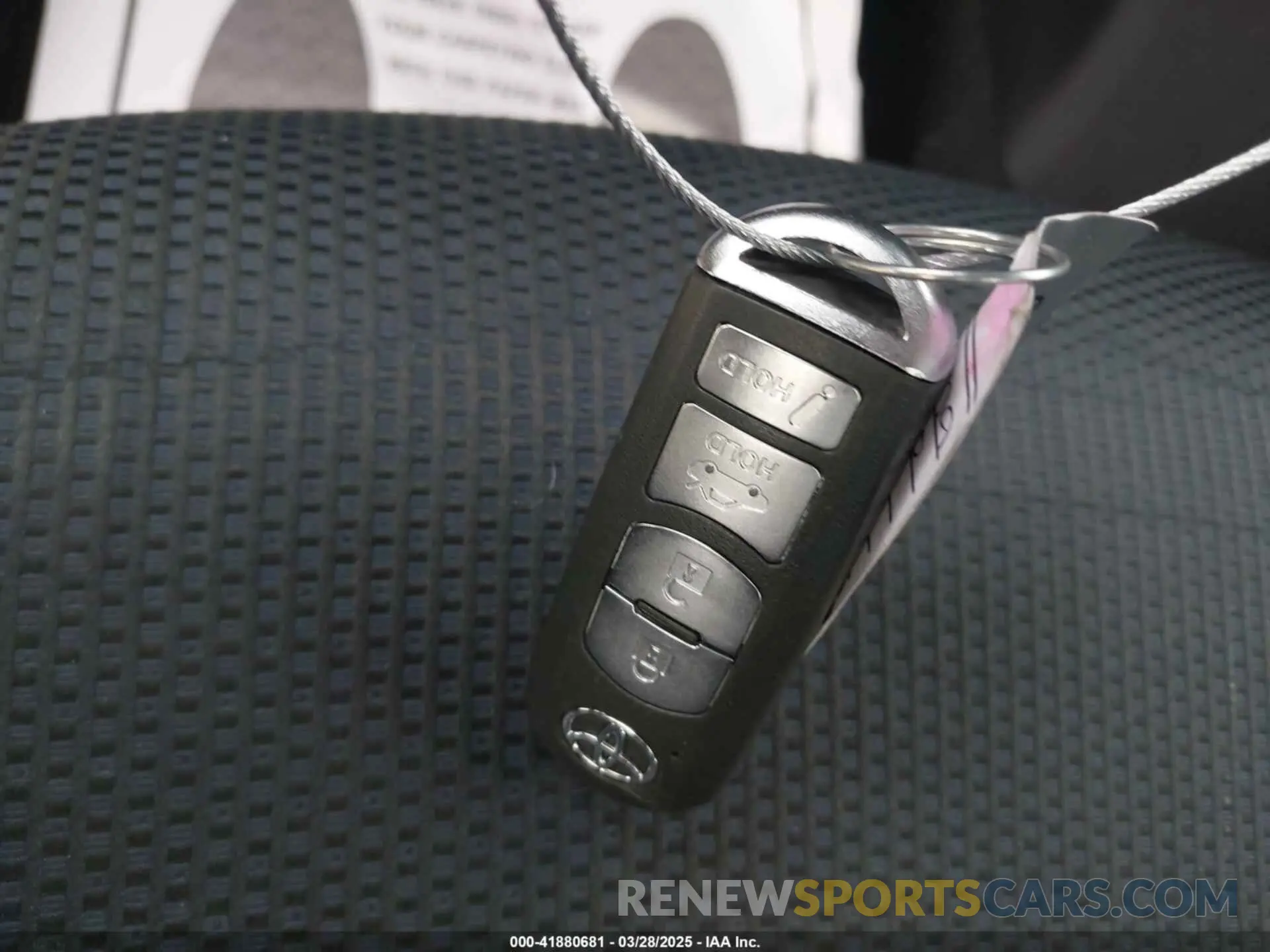 11 fotografías del automóvil dañado 3MYDLBYV0KY507141 TOYOTA YARIS 2019