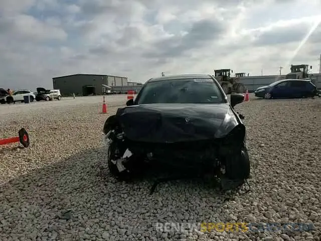 10 fotografías del automóvil dañado 3MYDLBYV0KY508113 TOYOTA YARIS 2019