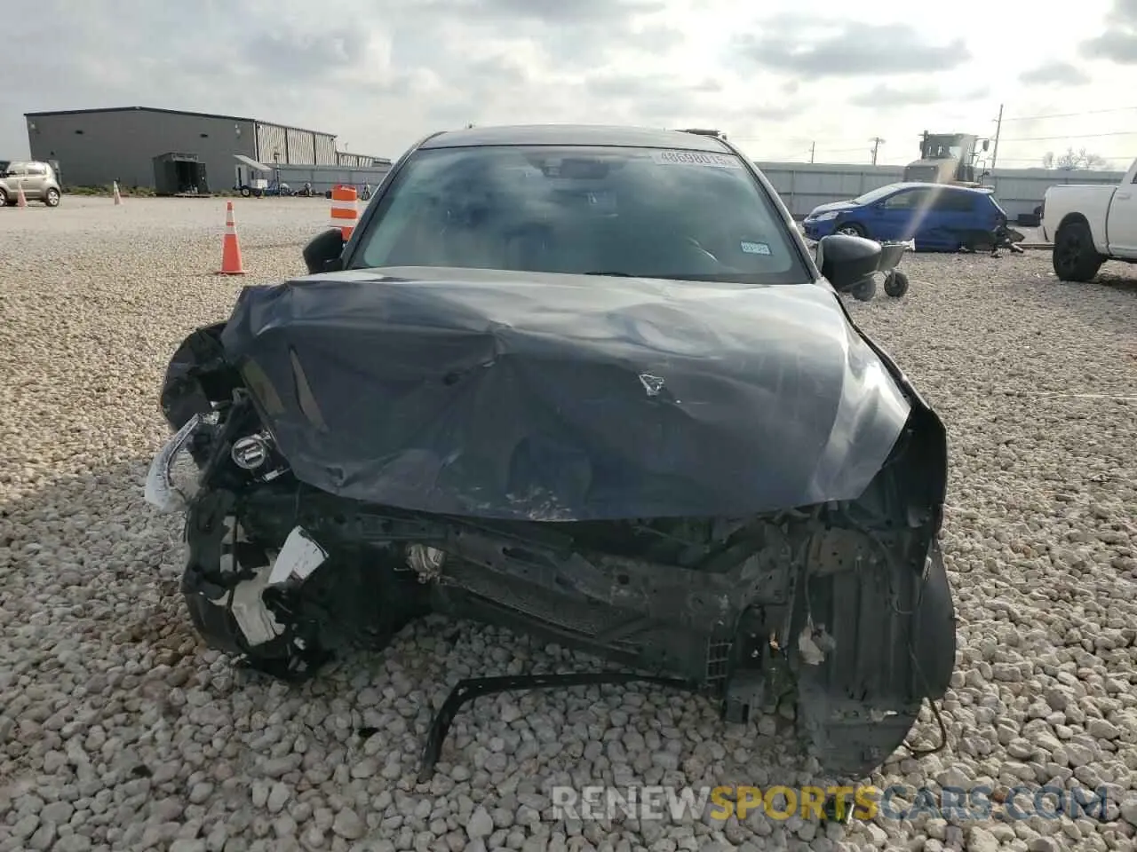 5 fotografías del automóvil dañado 3MYDLBYV0KY508113 TOYOTA YARIS 2019