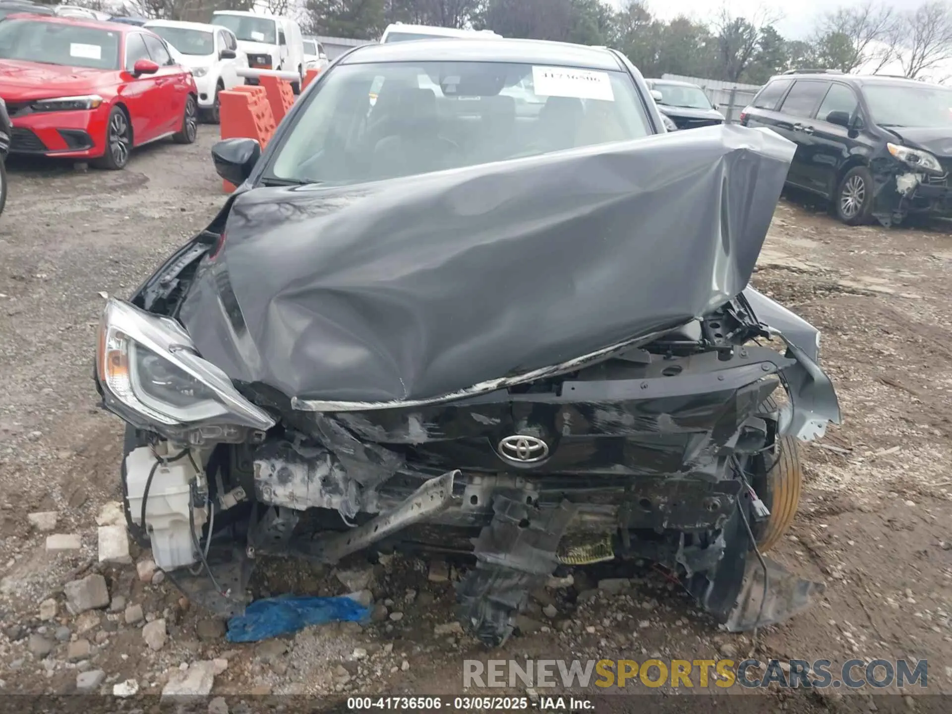 11 fotografías del automóvil dañado 3MYDLBYV0KY510167 TOYOTA YARIS 2019