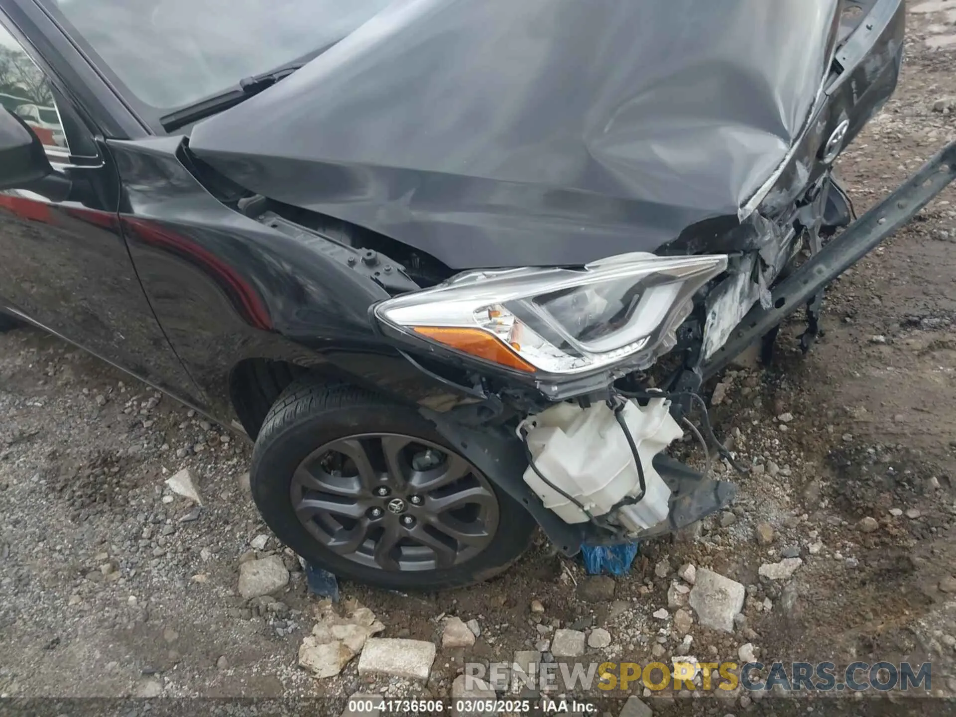 16 fotografías del automóvil dañado 3MYDLBYV0KY510167 TOYOTA YARIS 2019
