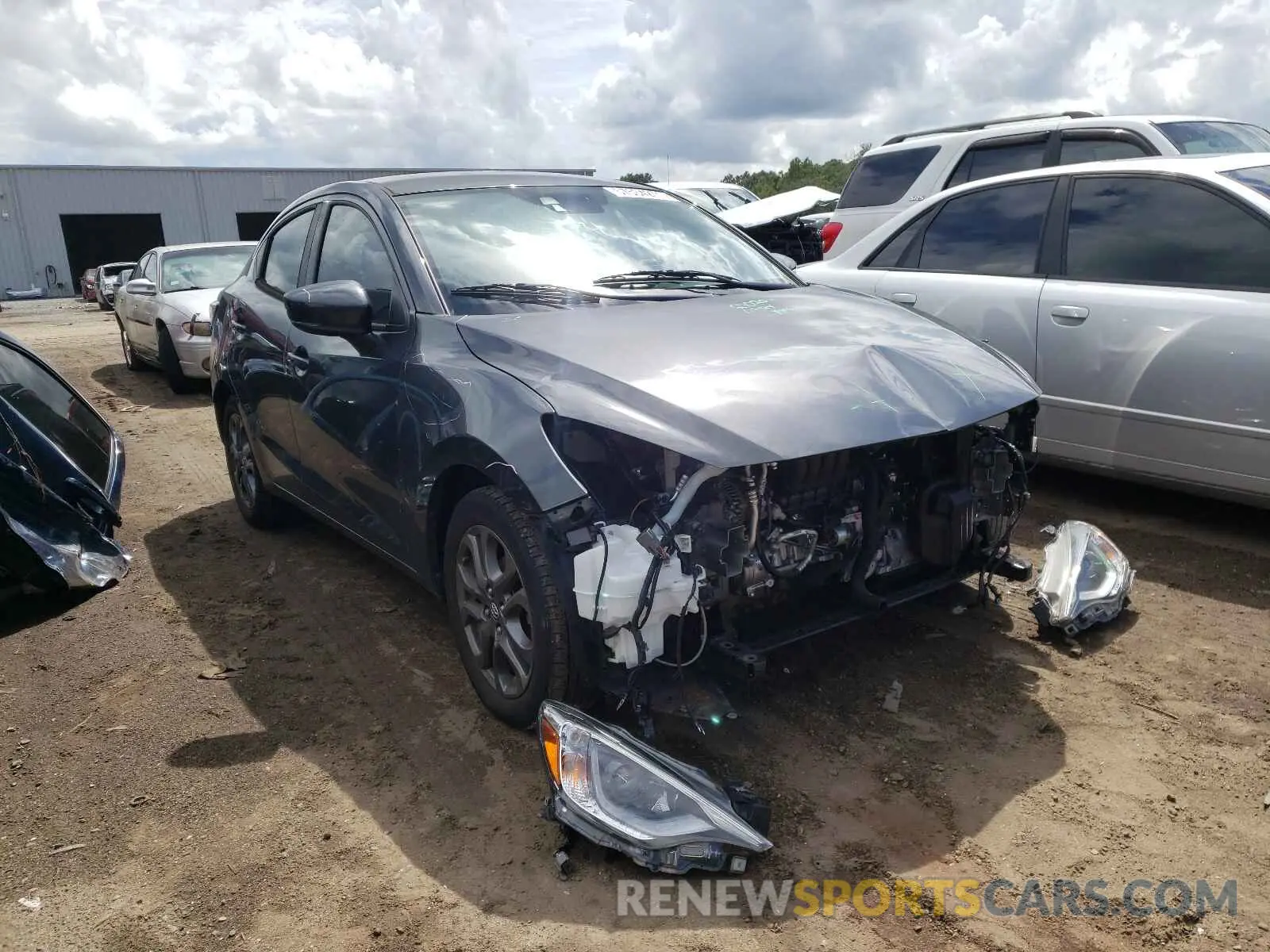 1 fotografías del automóvil dañado 3MYDLBYV0KY511481 TOYOTA YARIS 2019