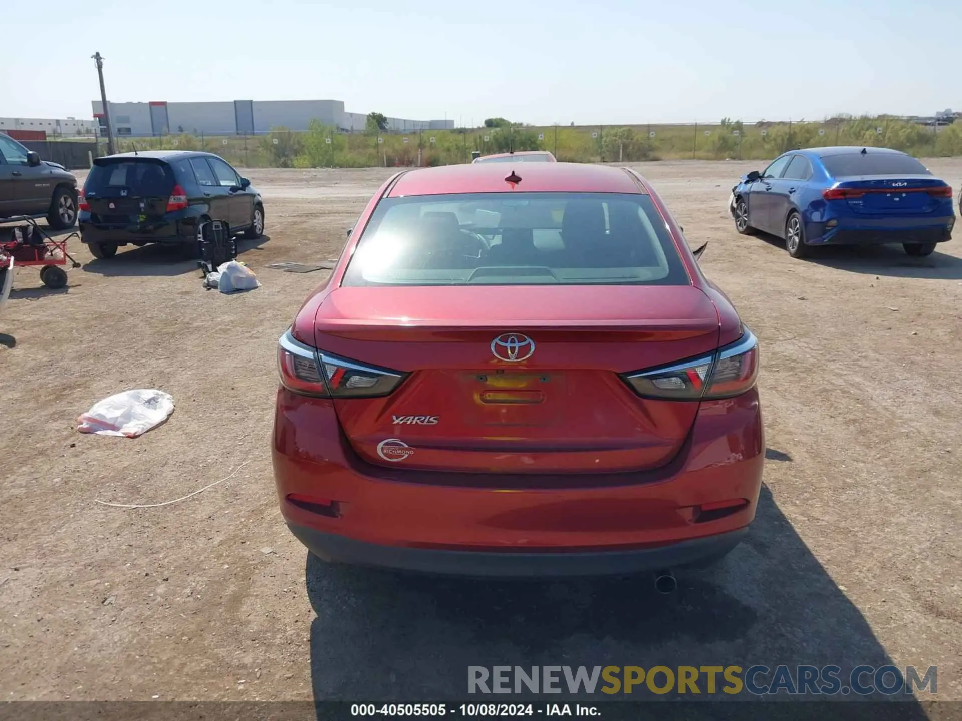 17 fotografías del automóvil dañado 3MYDLBYV0KY525073 TOYOTA YARIS 2019