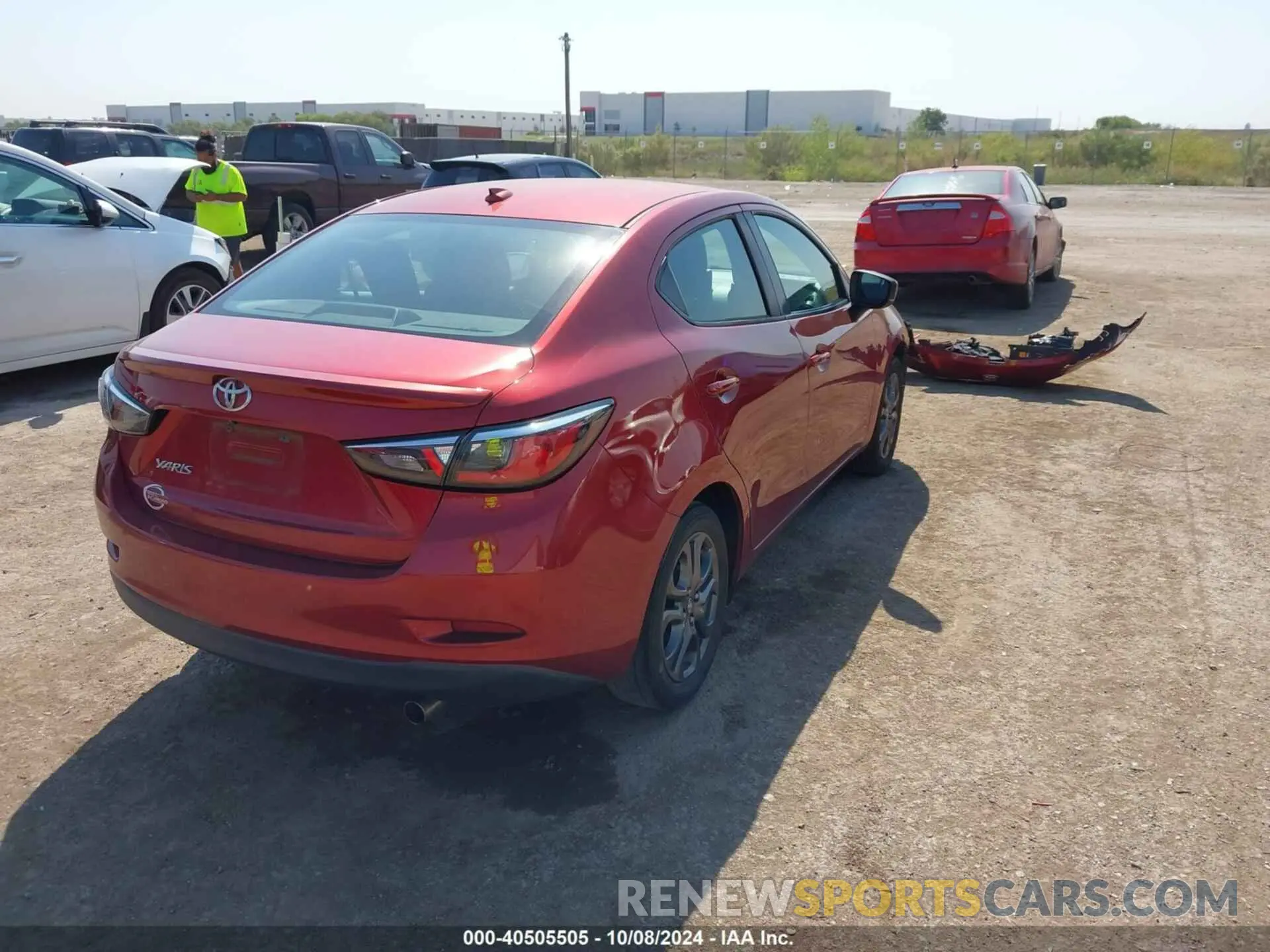 4 fotografías del automóvil dañado 3MYDLBYV0KY525073 TOYOTA YARIS 2019