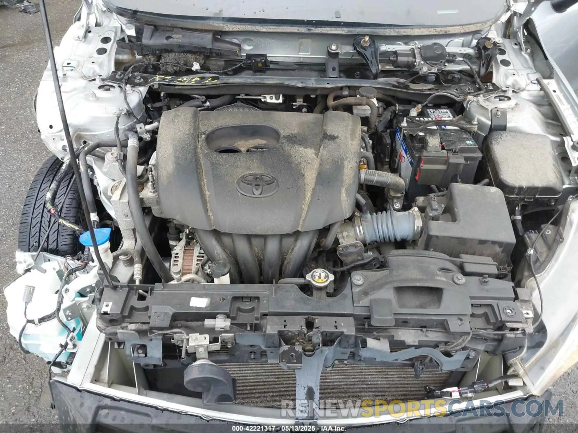 10 fotografías del automóvil dañado 3MYDLBYV1KY509934 TOYOTA YARIS 2019