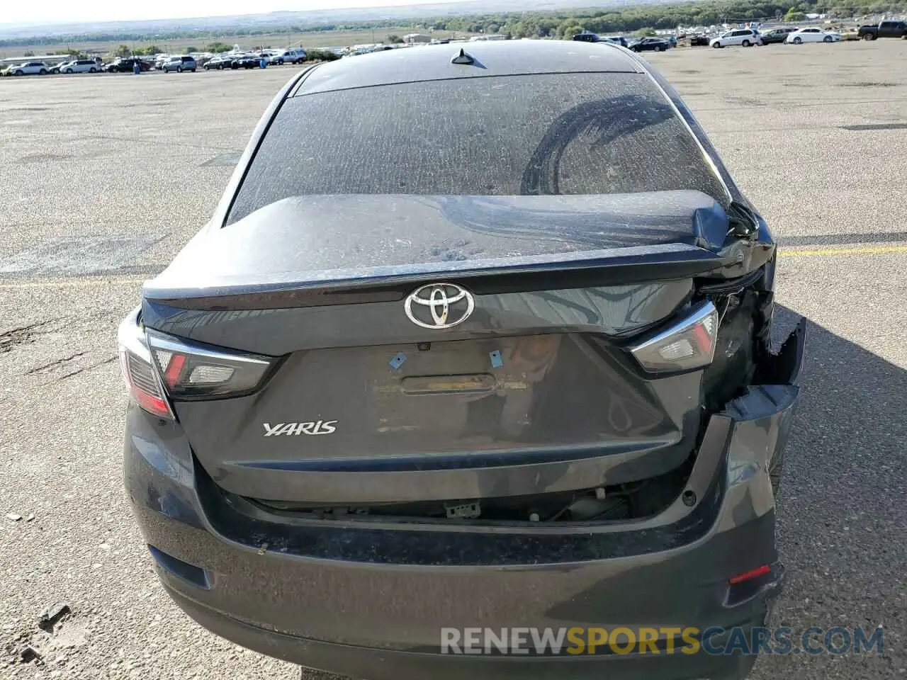 6 fotografías del automóvil dañado 3MYDLBYV1KY518388 TOYOTA YARIS 2019