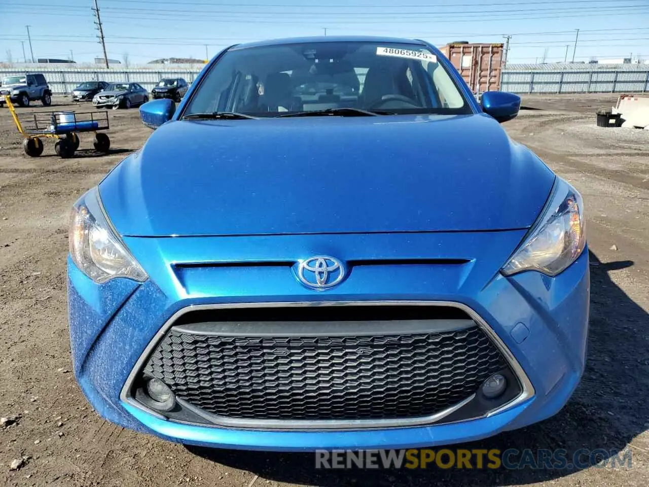 5 fotografías del automóvil dañado 3MYDLBYV1KY523199 TOYOTA YARIS 2019