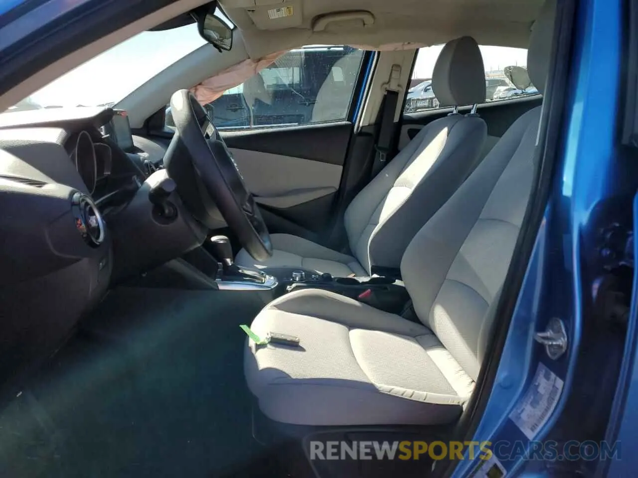 7 fotografías del automóvil dañado 3MYDLBYV1KY523199 TOYOTA YARIS 2019