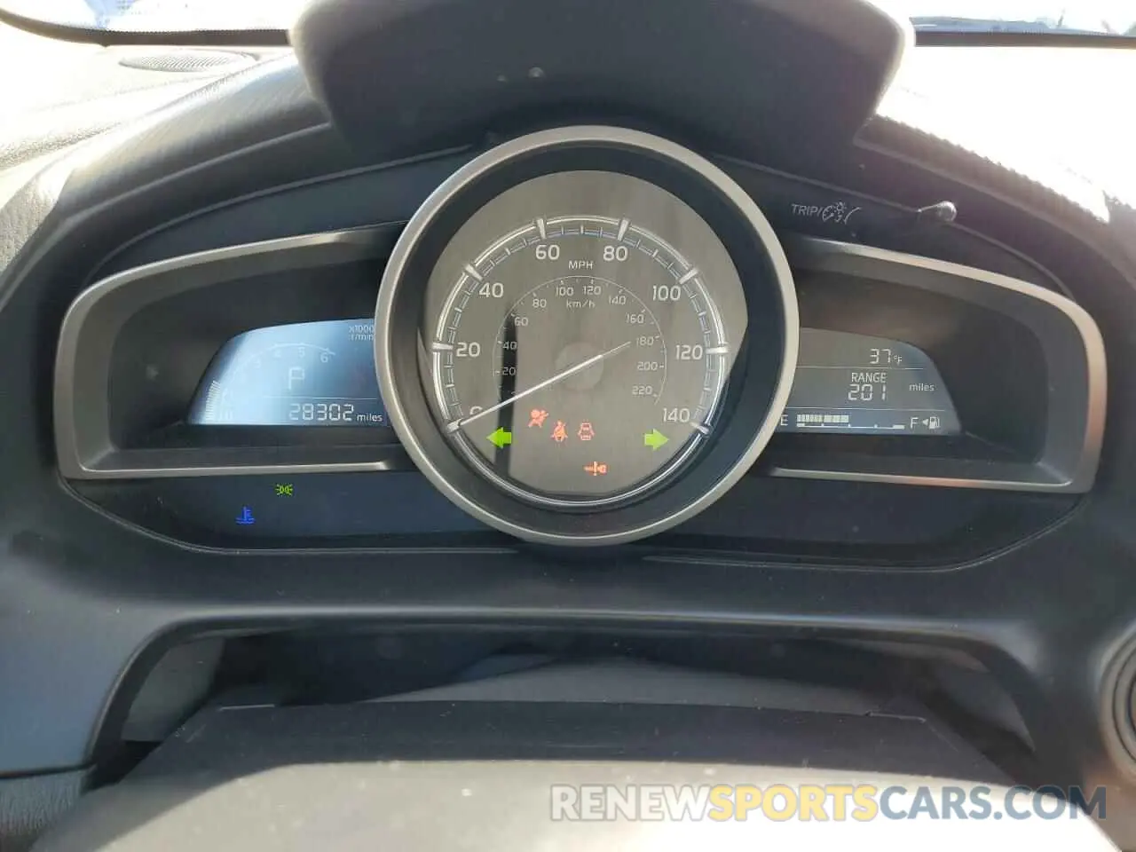 9 fotografías del automóvil dañado 3MYDLBYV1KY523199 TOYOTA YARIS 2019