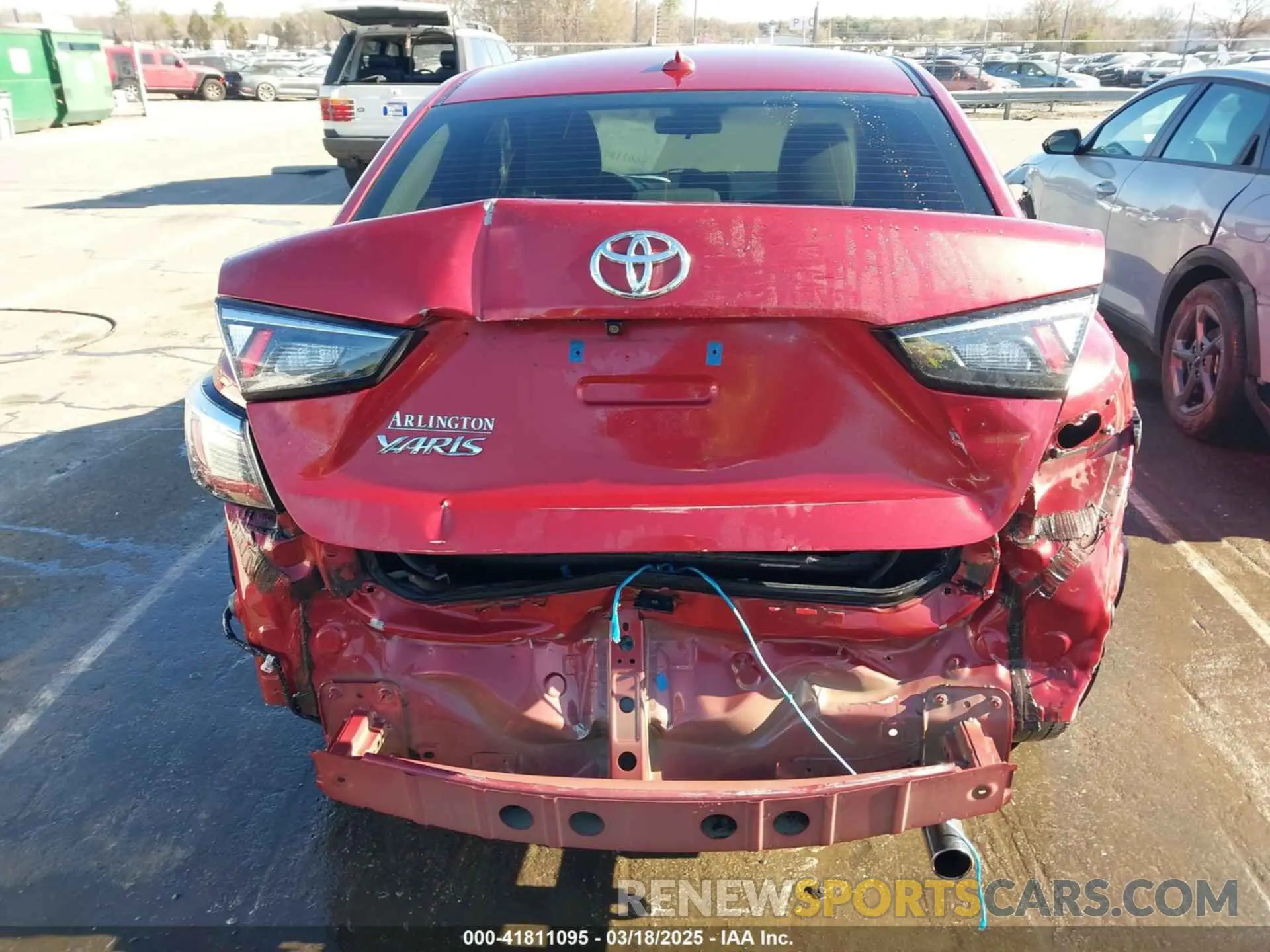 6 fotografías del automóvil dañado 3MYDLBYV1KY526975 TOYOTA YARIS 2019