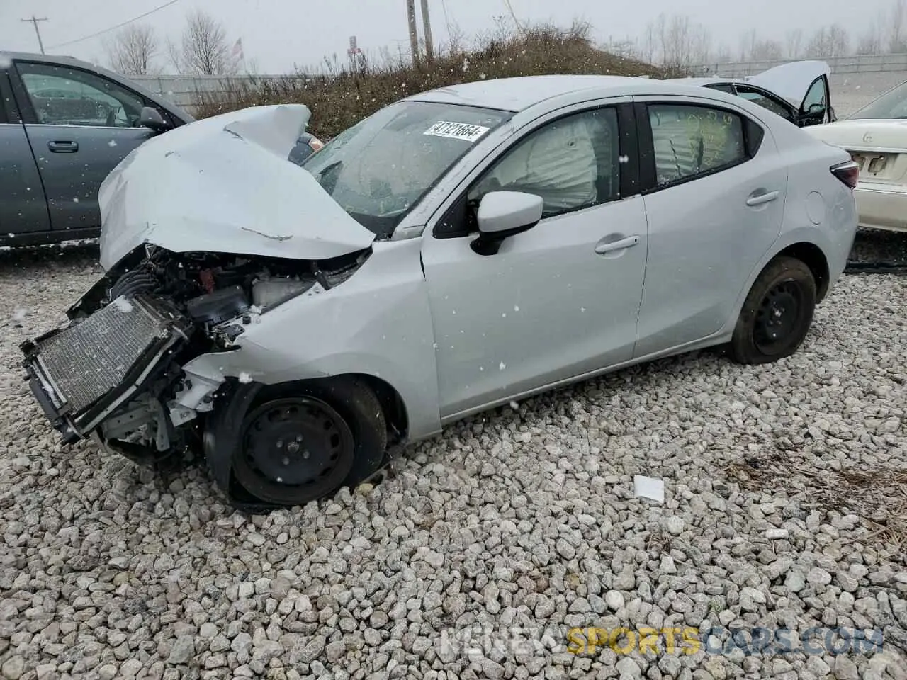 1 fotografías del automóvil dañado 3MYDLBYV2KY508579 TOYOTA YARIS 2019