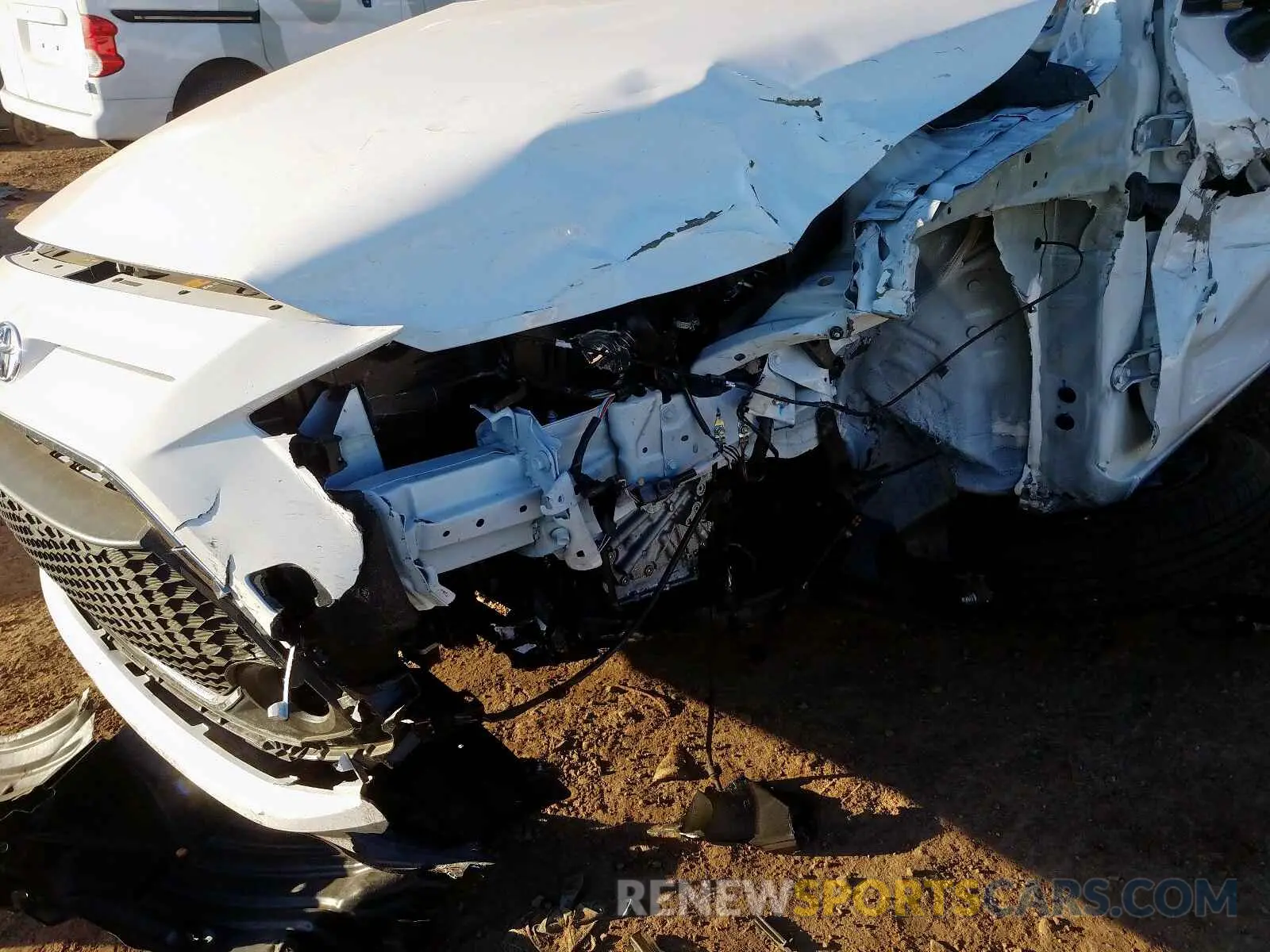9 fotografías del automóvil dañado 3MYDLBYV2KY511661 TOYOTA YARIS 2019