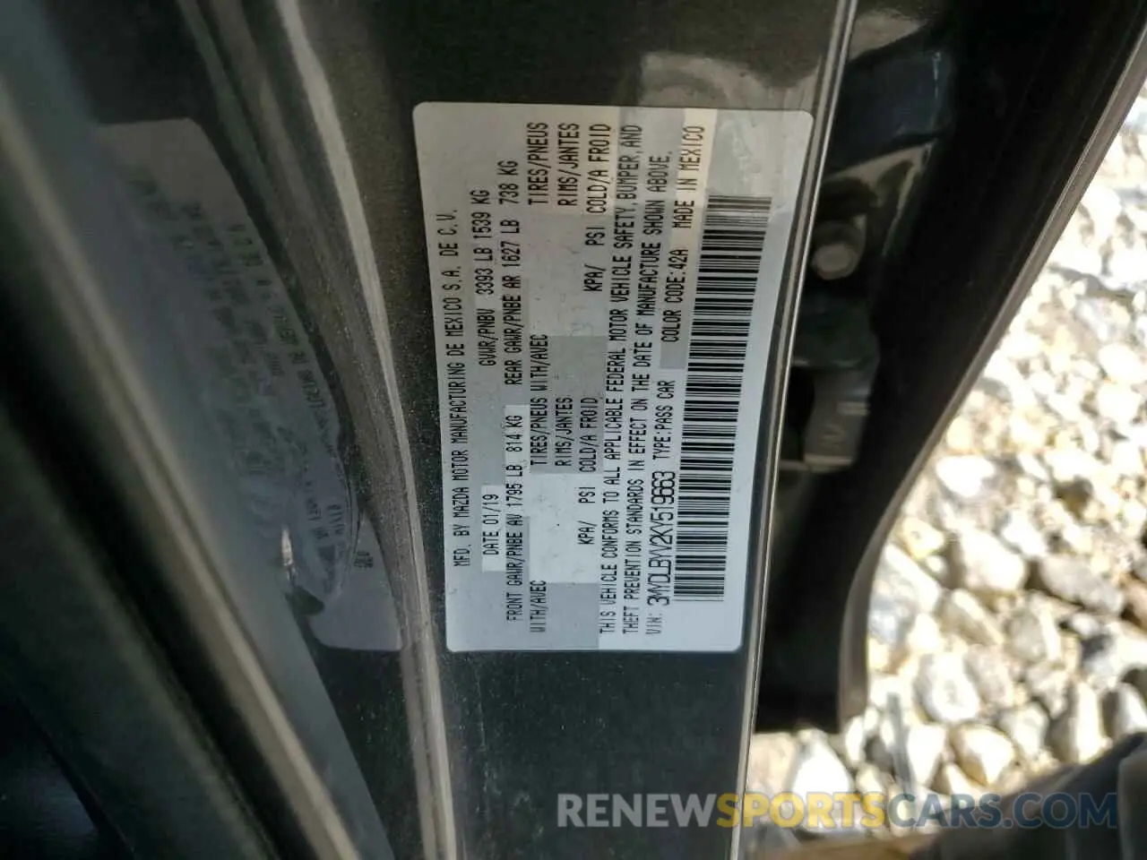 12 fotografías del automóvil dañado 3MYDLBYV2KY519663 TOYOTA YARIS 2019