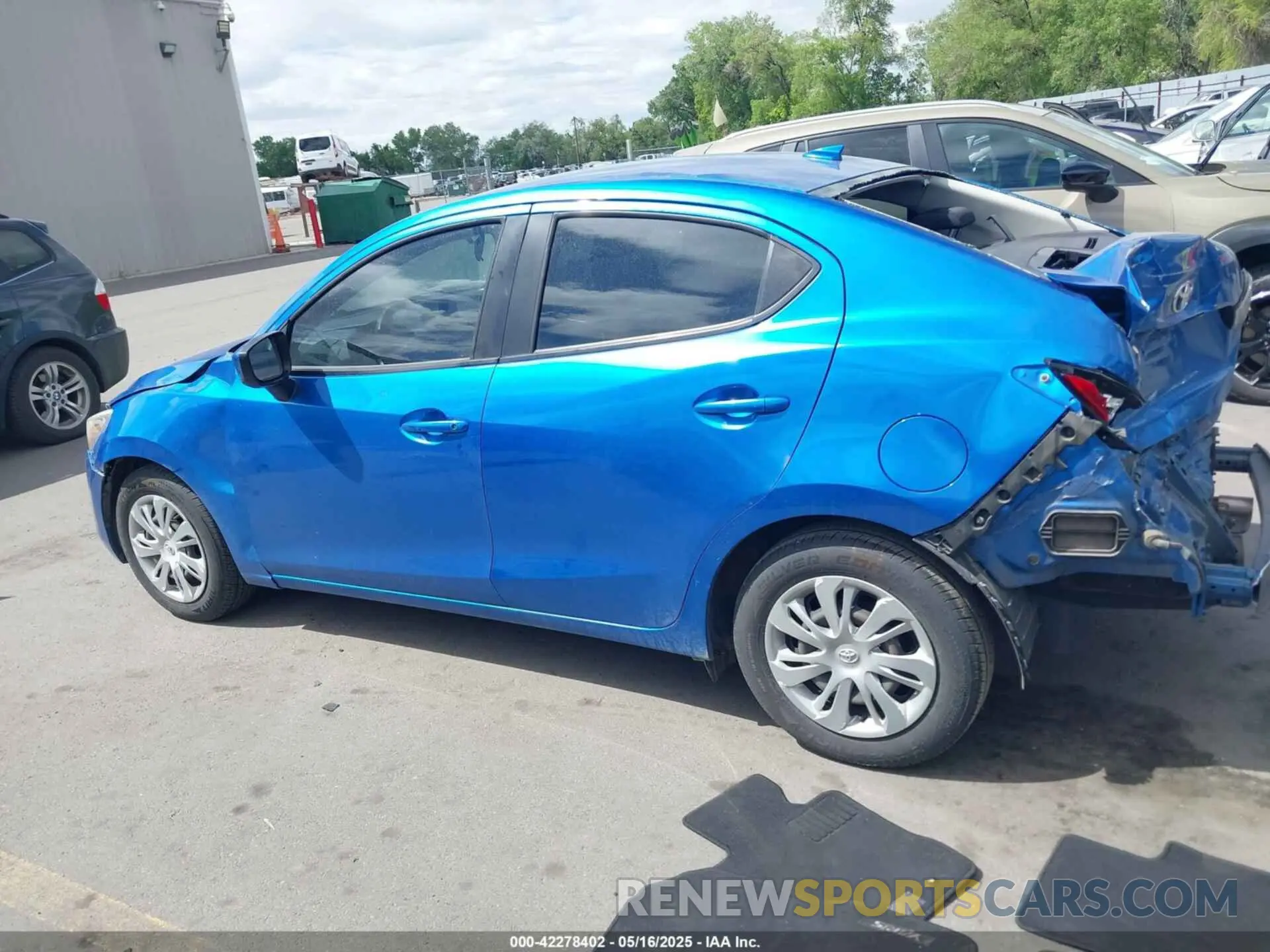 14 fotografías del automóvil dañado 3MYDLBYV2KY520621 TOYOTA YARIS 2019