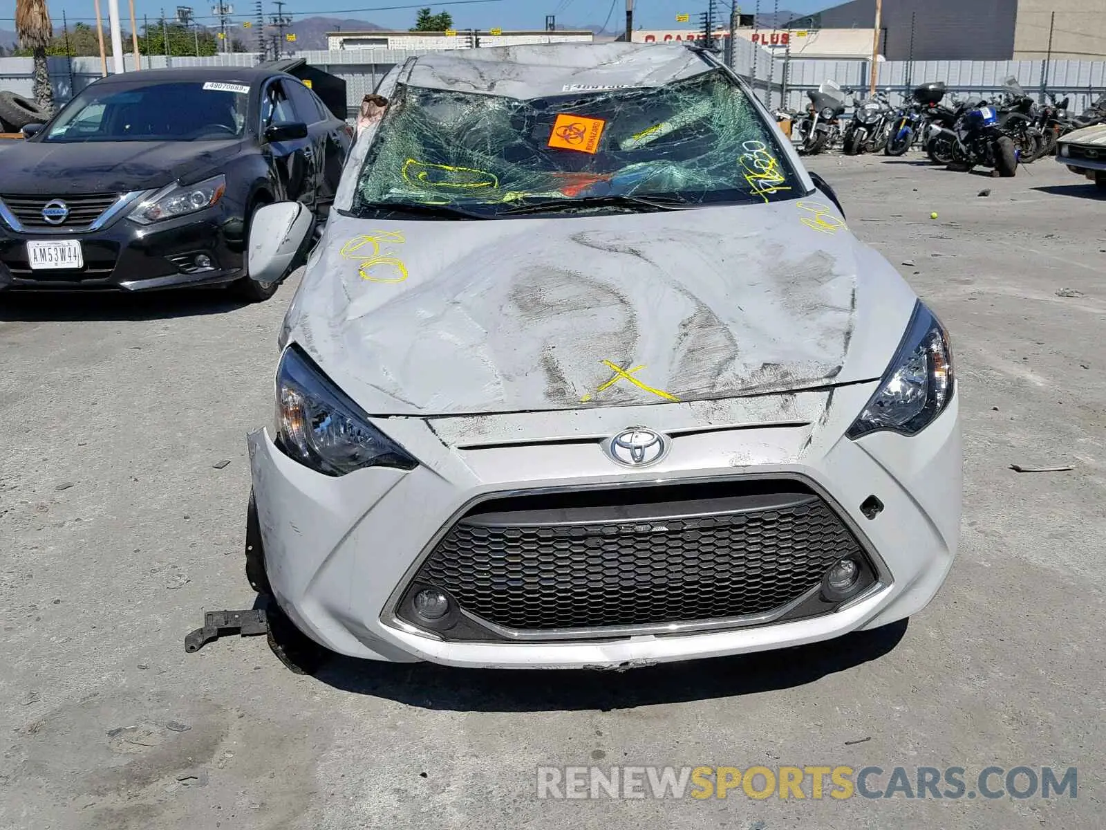9 fotografías del automóvil dañado 3MYDLBYV2KY522305 TOYOTA YARIS 2019