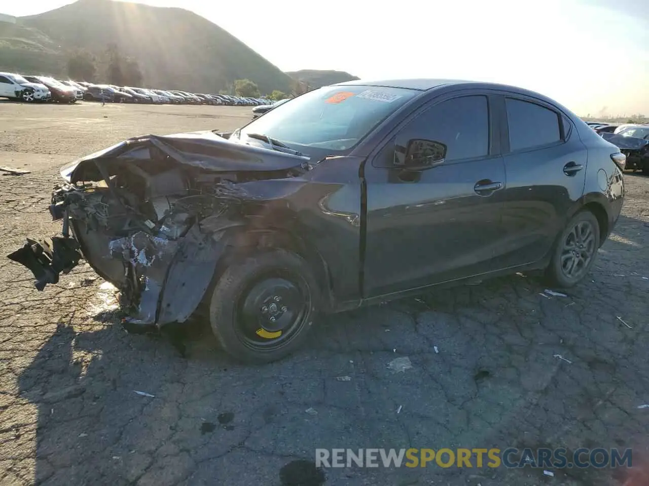 1 fotografías del automóvil dañado 3MYDLBYV2KY524118 TOYOTA YARIS 2019
