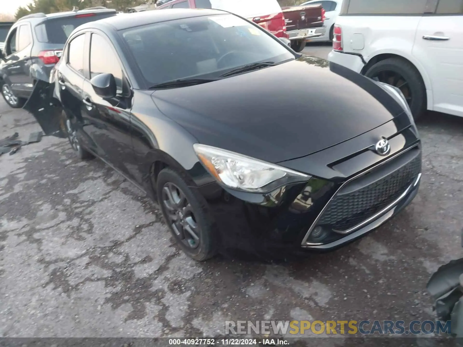 1 fotografías del automóvil dañado 3MYDLBYV3KY501592 TOYOTA YARIS 2019