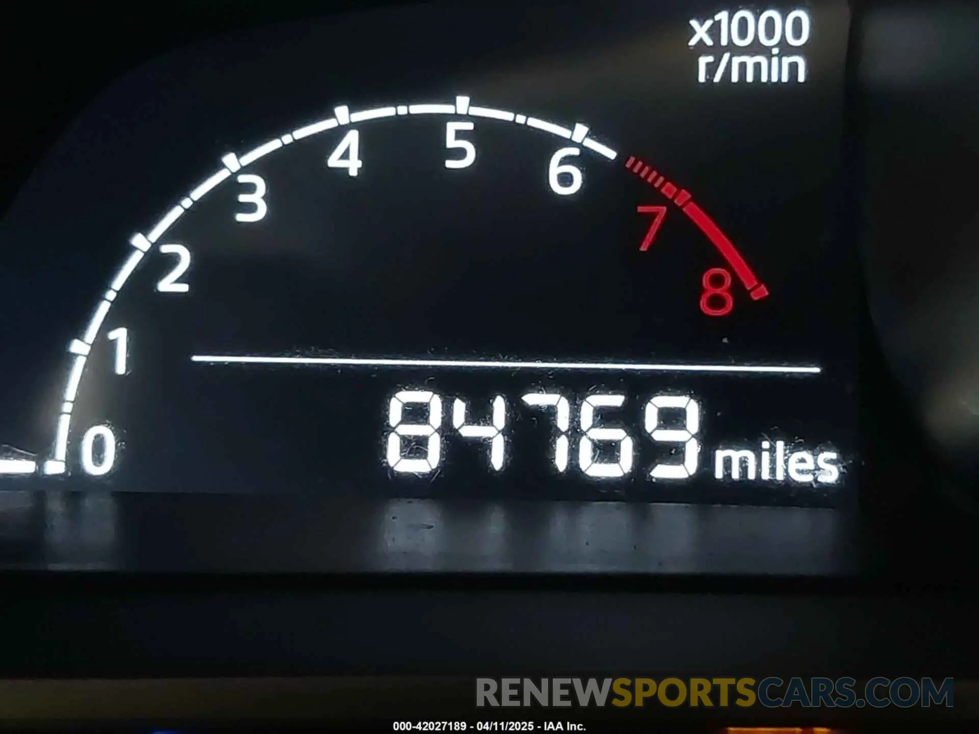 15 fotografías del automóvil dañado 3MYDLBYV3KY508686 TOYOTA YARIS 2019