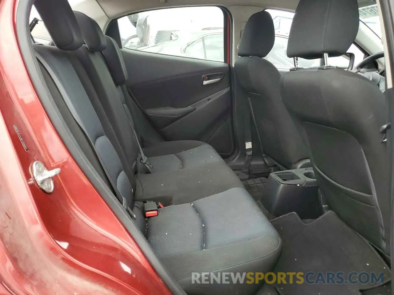 10 fotografías del automóvil dañado 3MYDLBYV3KY510051 TOYOTA YARIS 2019