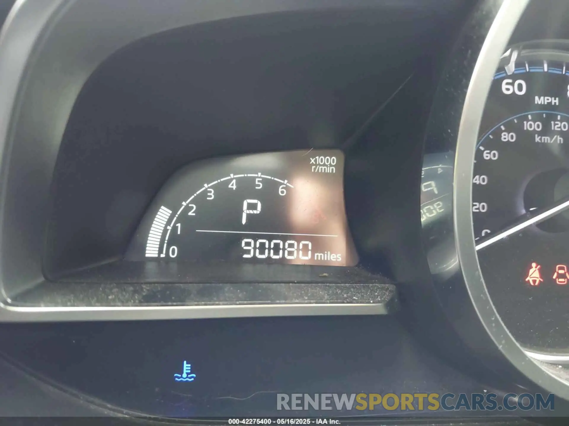 16 fotografías del automóvil dañado 3MYDLBYV3KY525777 TOYOTA YARIS 2019