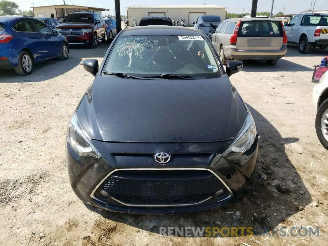 9 fotografías del automóvil dañado 3MYDLBYV4KY507935 TOYOTA YARIS 2019