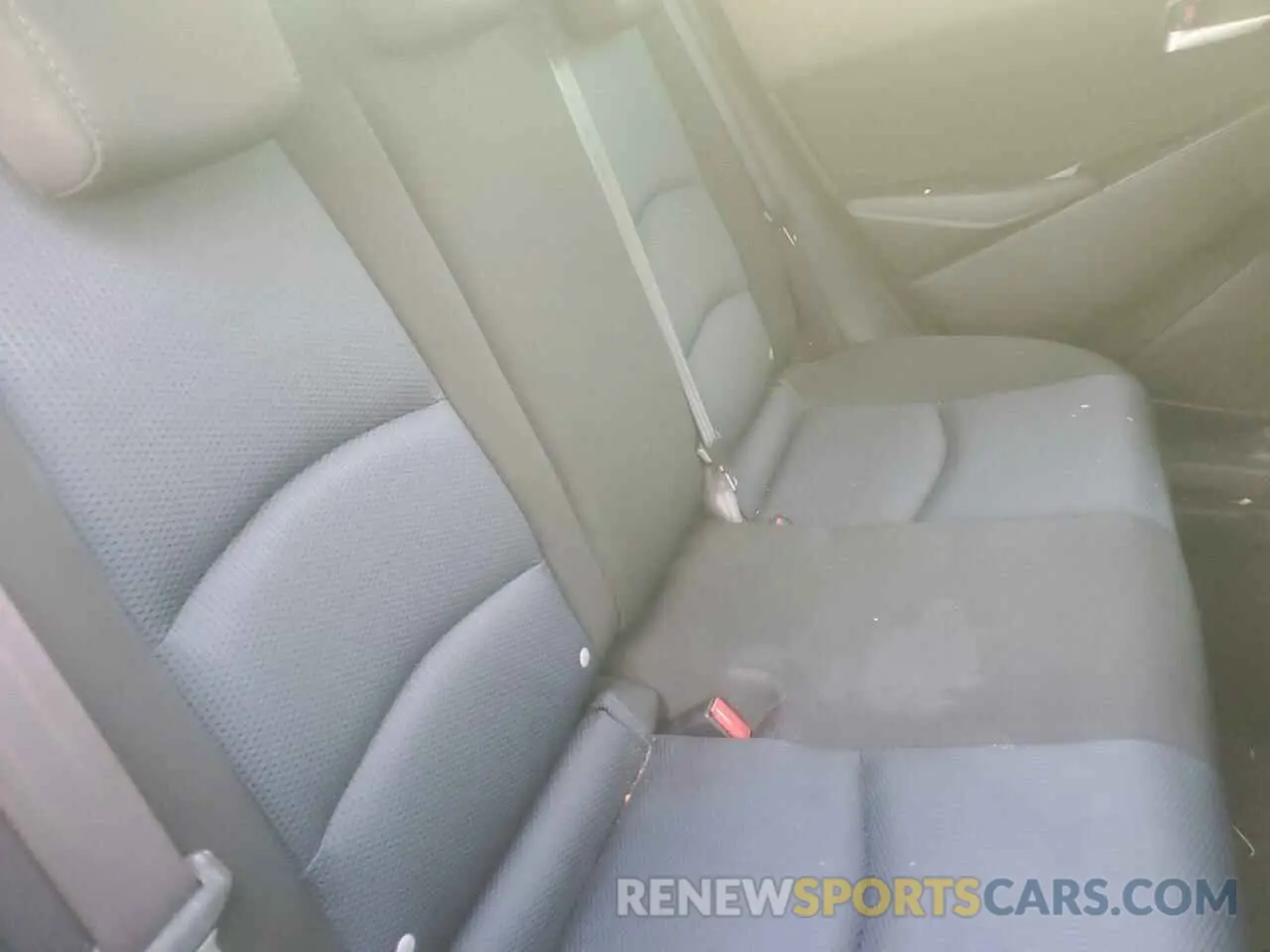 10 fotografías del automóvil dañado 3MYDLBYV4KY513864 TOYOTA YARIS 2019