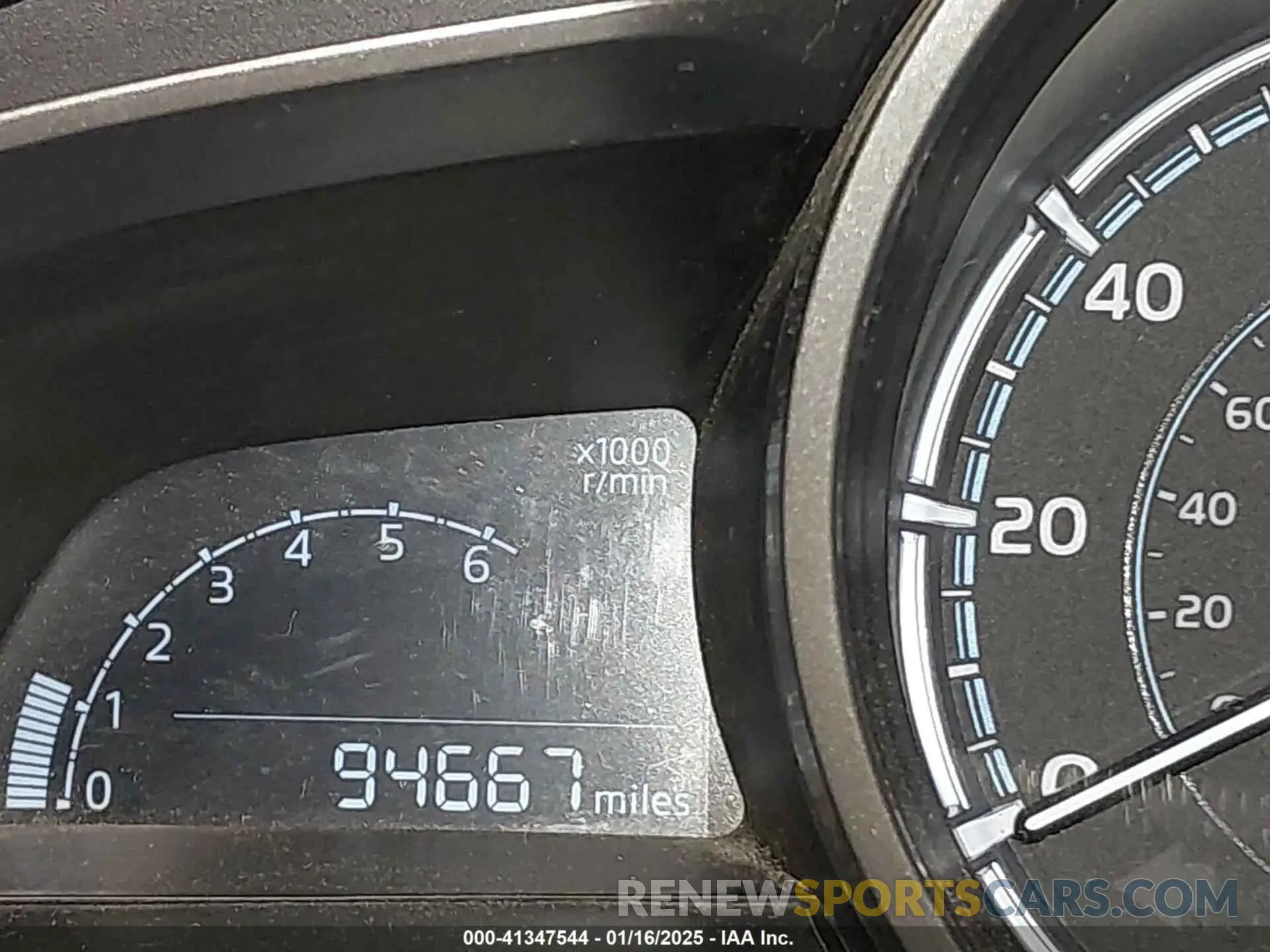 16 fotografías del automóvil dañado 3MYDLBYV4KY514254 TOYOTA YARIS 2019