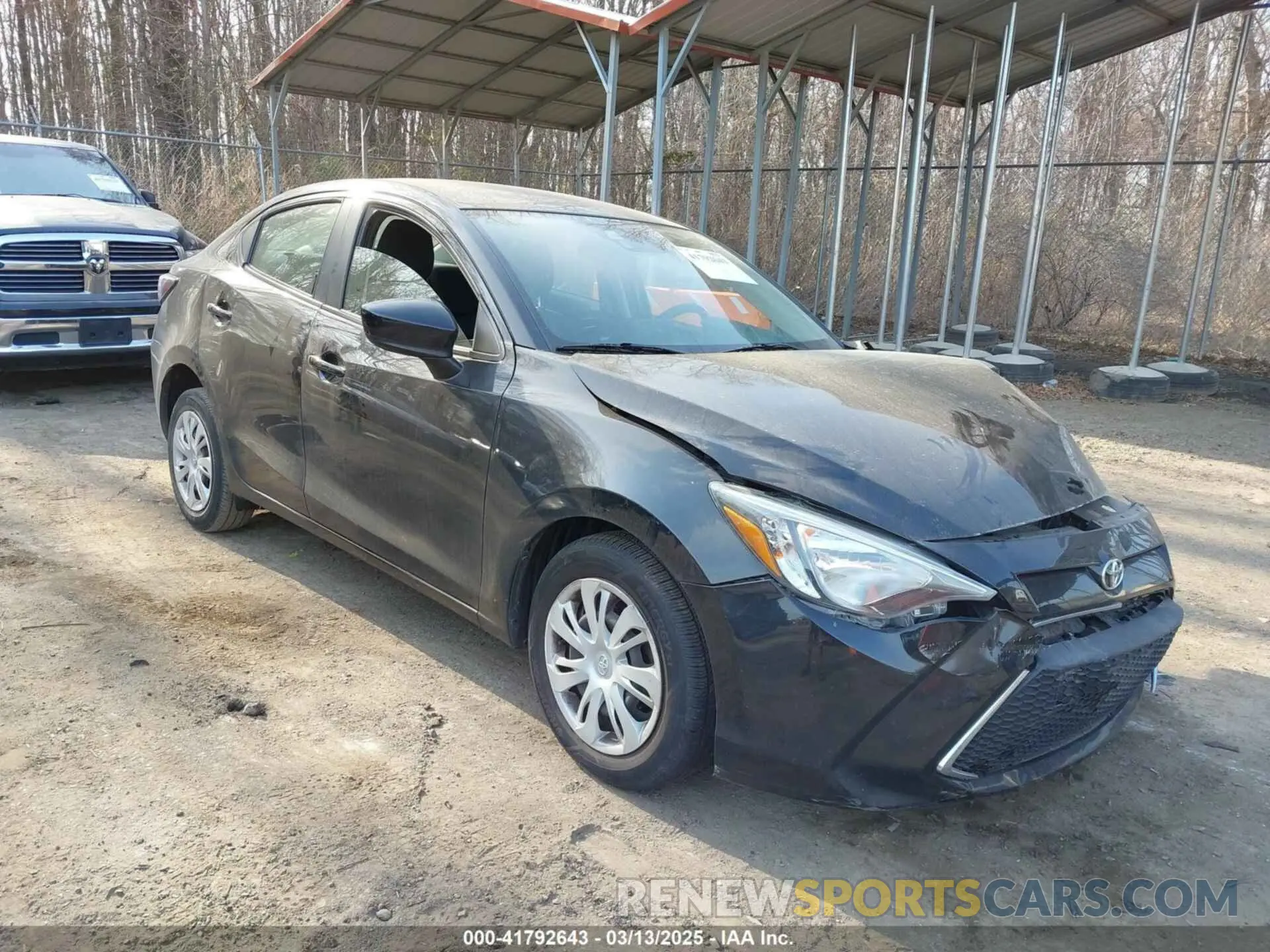 1 fotografías del automóvil dañado 3MYDLBYV4KY516277 TOYOTA YARIS 2019