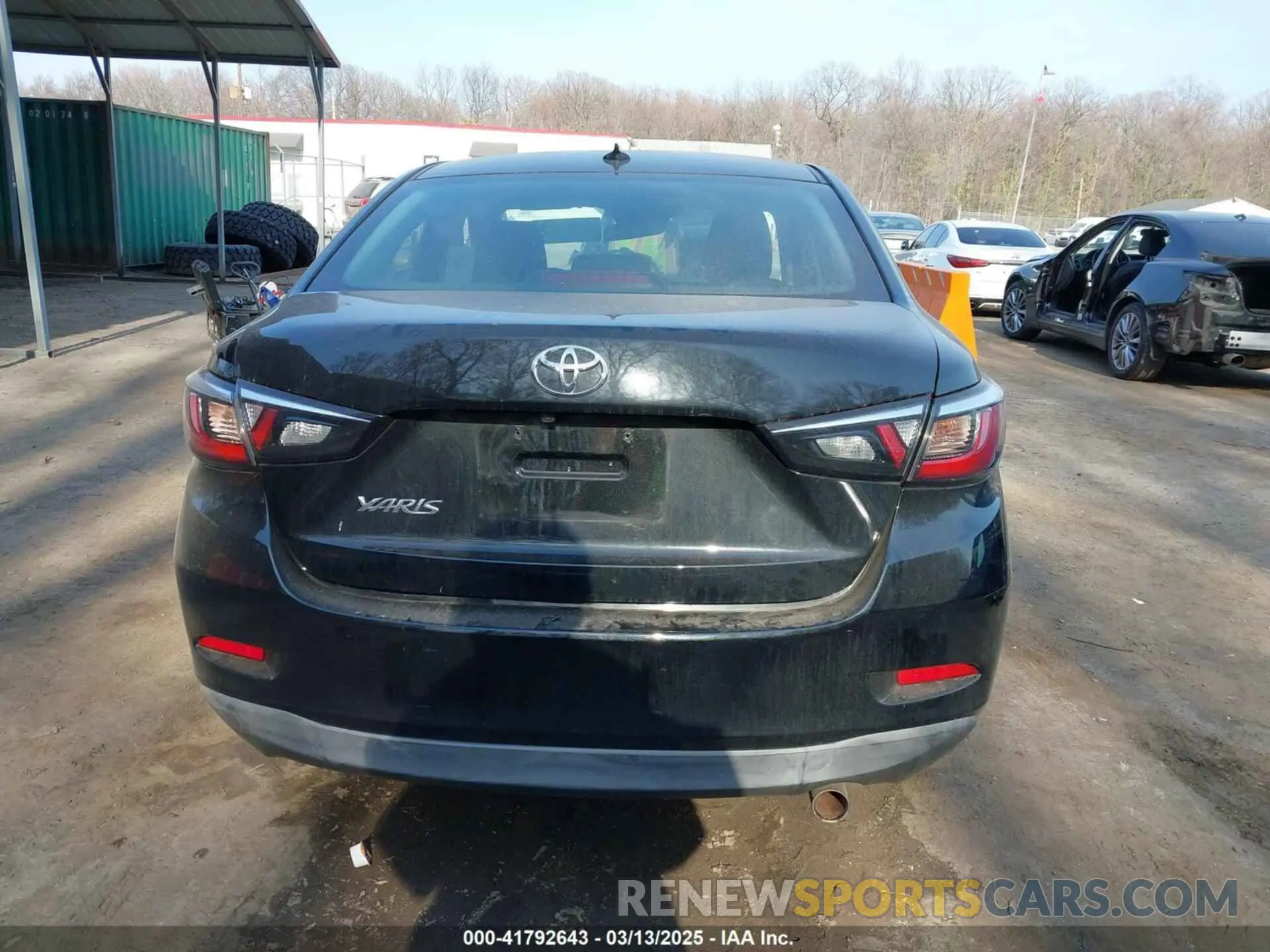 16 fotografías del automóvil dañado 3MYDLBYV4KY516277 TOYOTA YARIS 2019