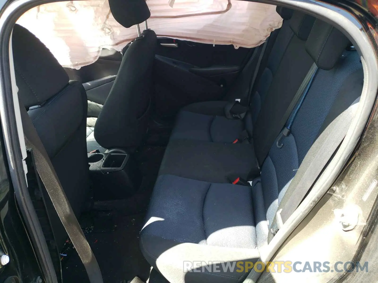 6 fotografías del automóvil dañado 3MYDLBYV4KY518806 TOYOTA YARIS 2019