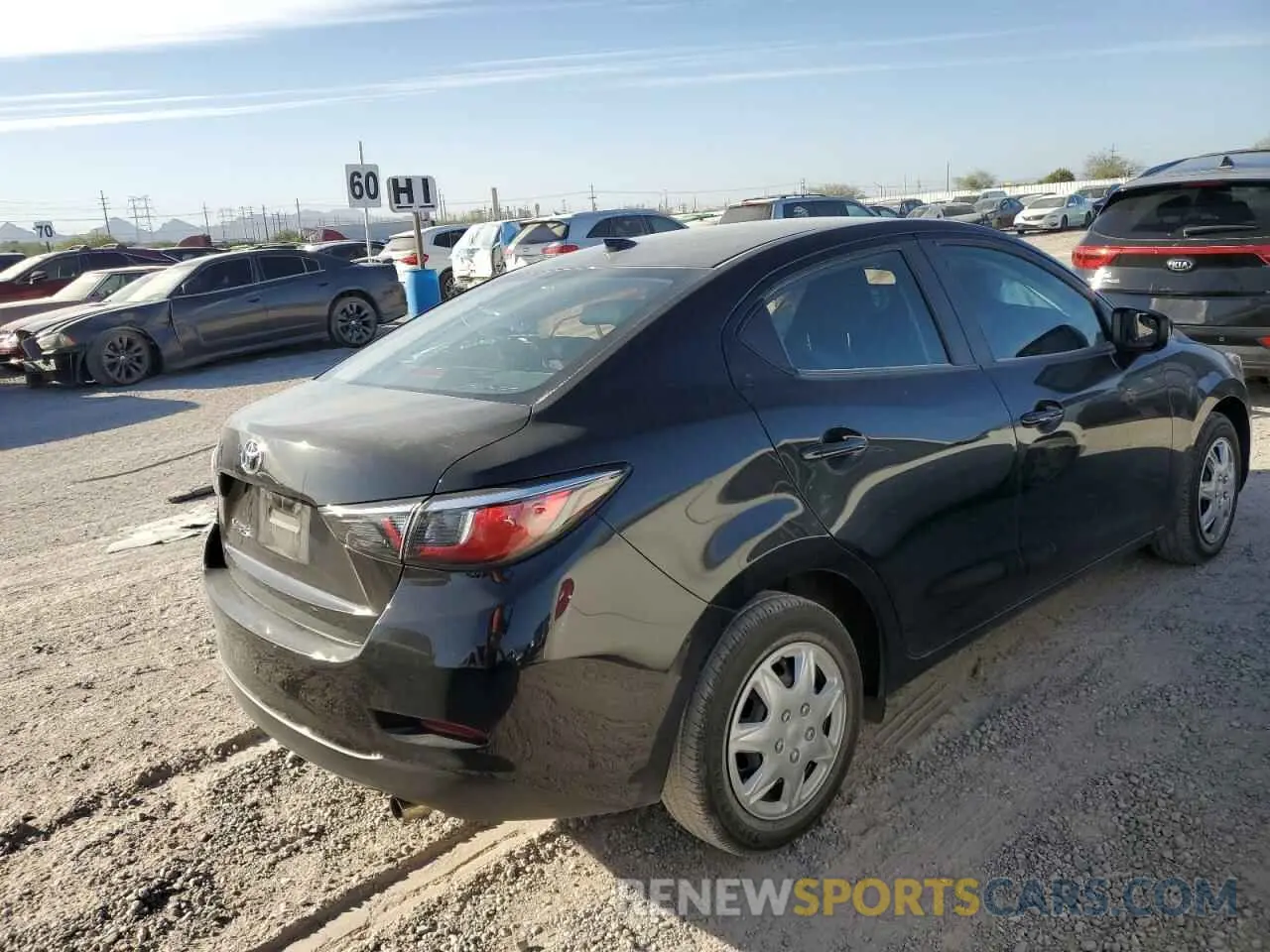 3 fotografías del automóvil dañado 3MYDLBYV5KY506907 TOYOTA YARIS 2019