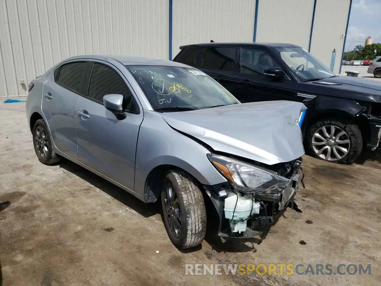 1 fotografías del automóvil dañado 3MYDLBYV5KY520290 TOYOTA YARIS 2019