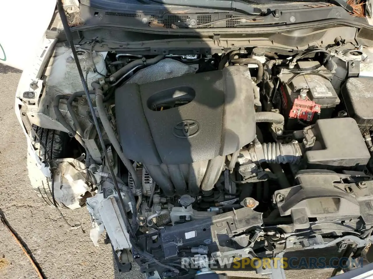 11 fotografías del automóvil dañado 3MYDLBYV6KY506804 TOYOTA YARIS 2019