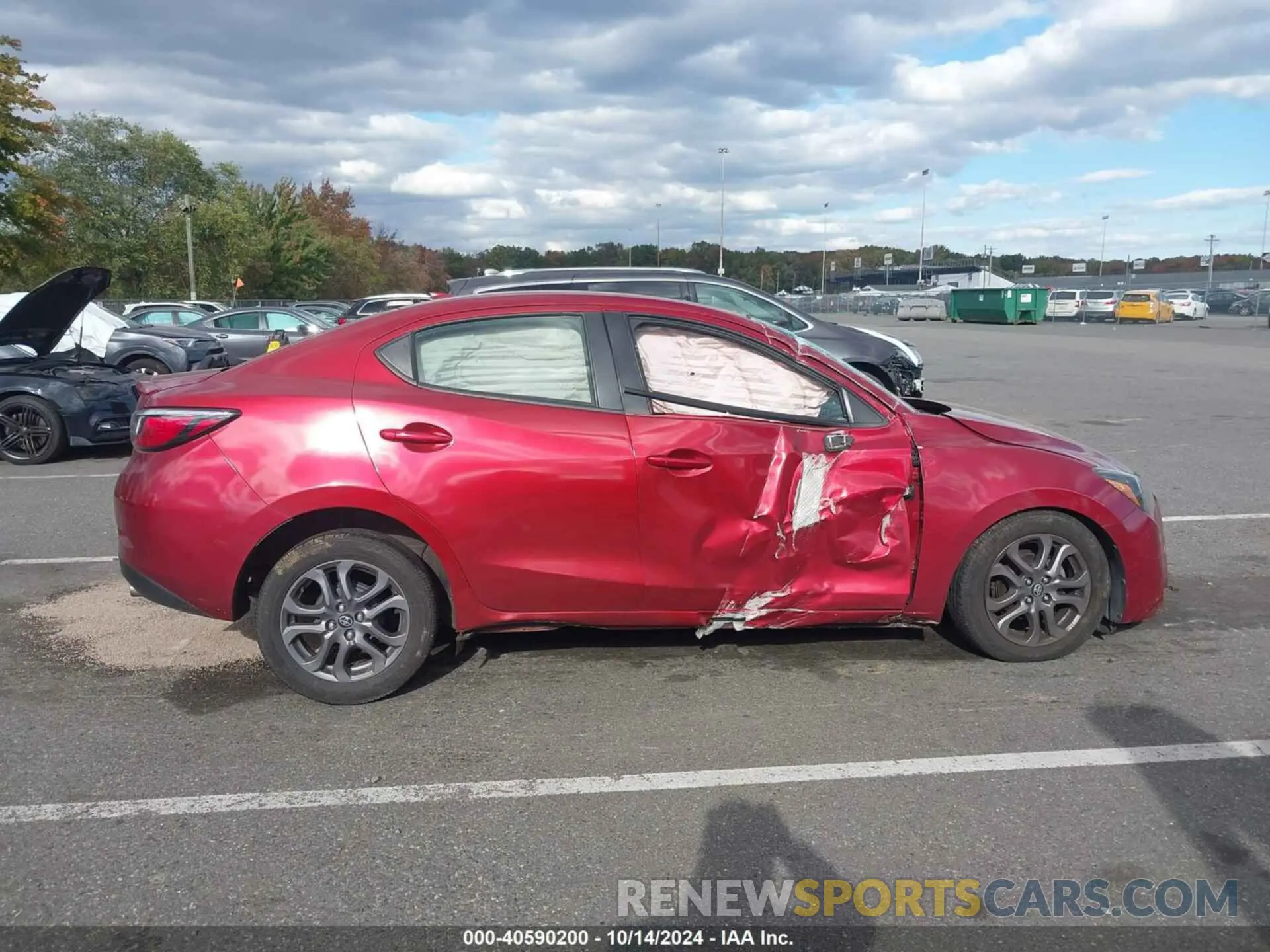 12 fotografías del automóvil dañado 3MYDLBYV6KY509508 TOYOTA YARIS 2019
