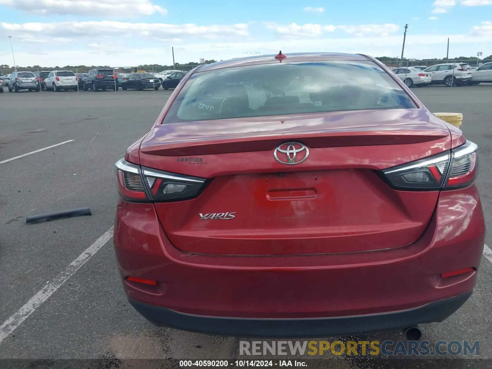 15 fotografías del automóvil dañado 3MYDLBYV6KY509508 TOYOTA YARIS 2019