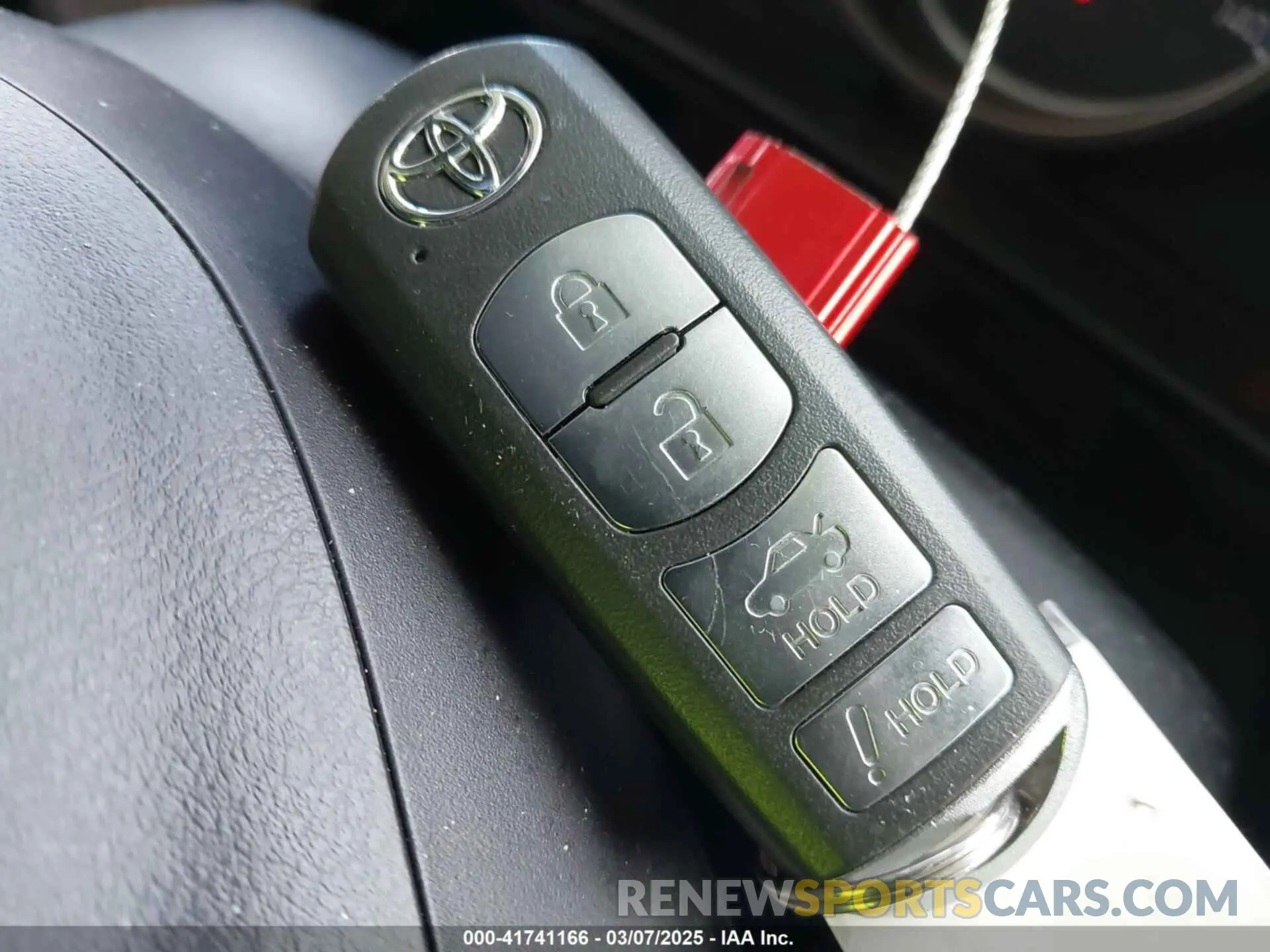11 fotografías del automóvil dañado 3MYDLBYV6KY512764 TOYOTA YARIS 2019