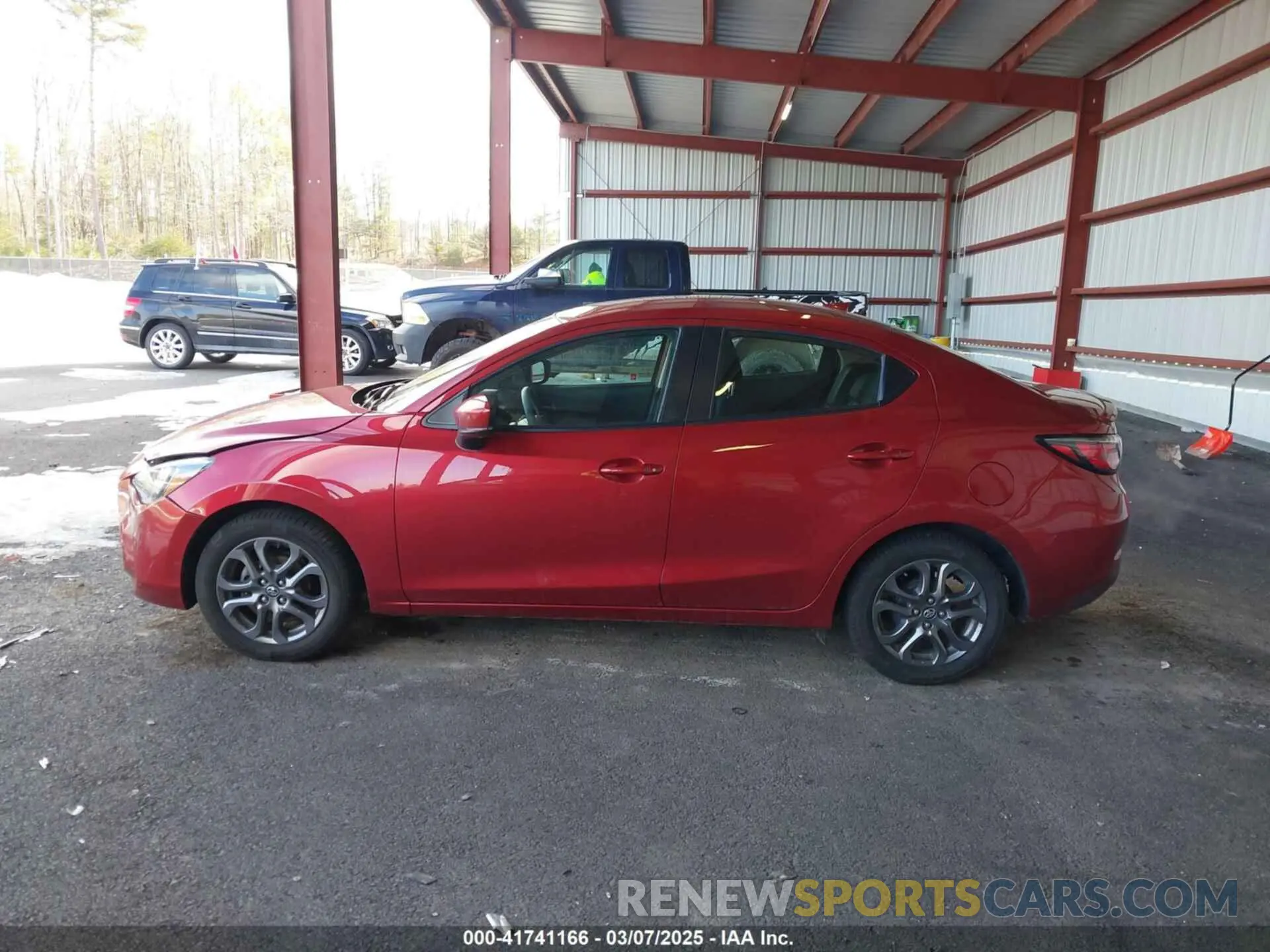 14 fotografías del automóvil dañado 3MYDLBYV6KY512764 TOYOTA YARIS 2019