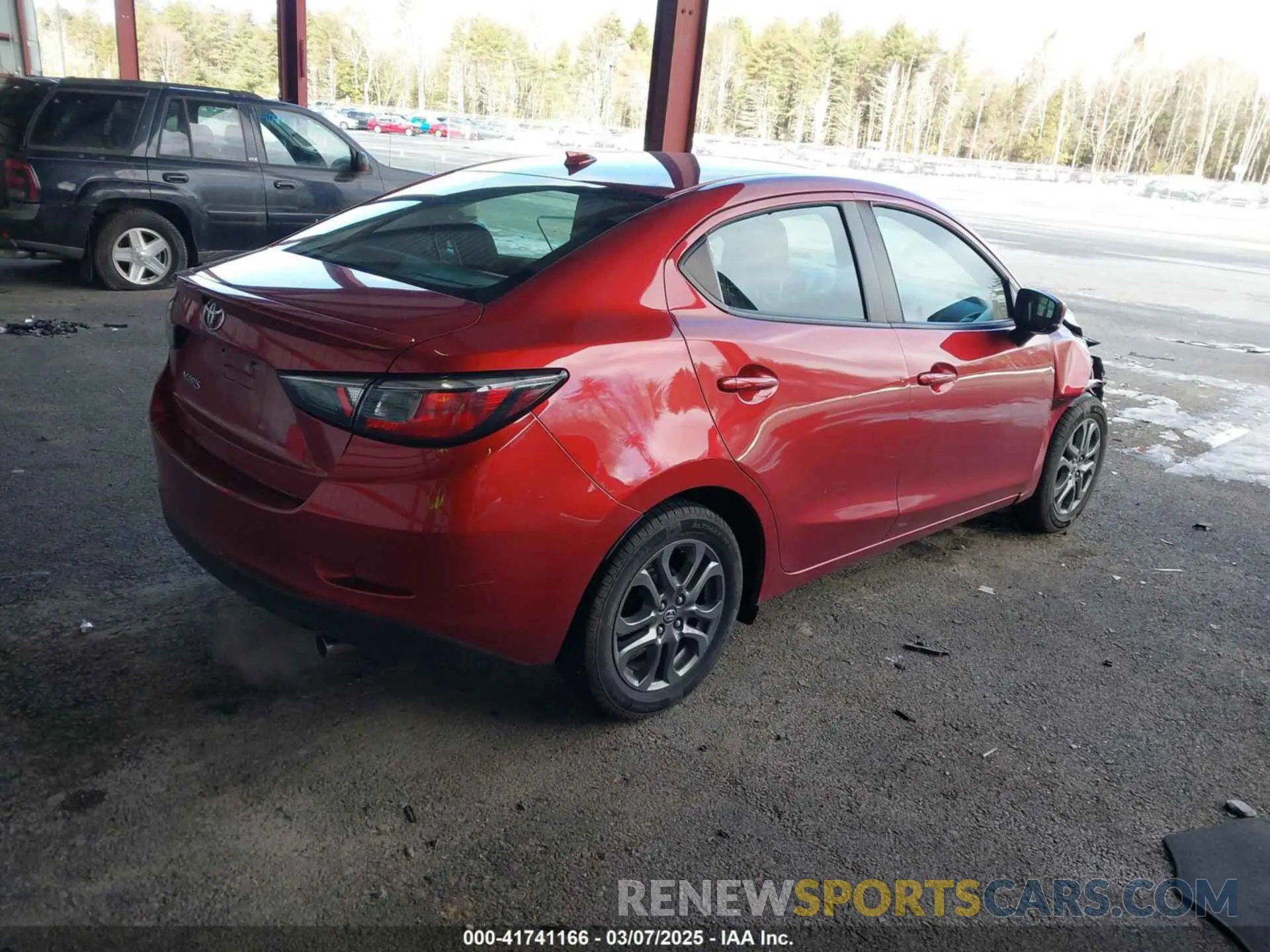 4 fotografías del automóvil dañado 3MYDLBYV6KY512764 TOYOTA YARIS 2019